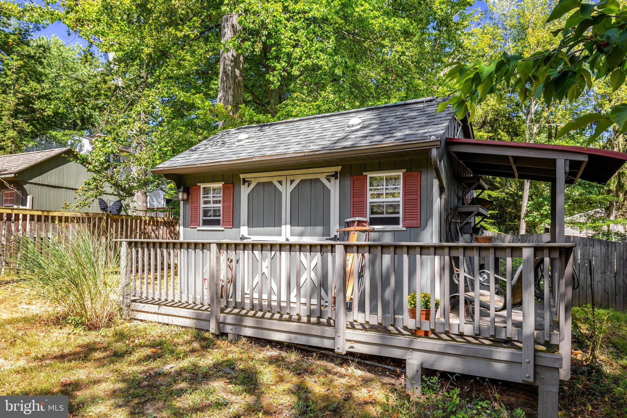 HALEMHURST - Residential