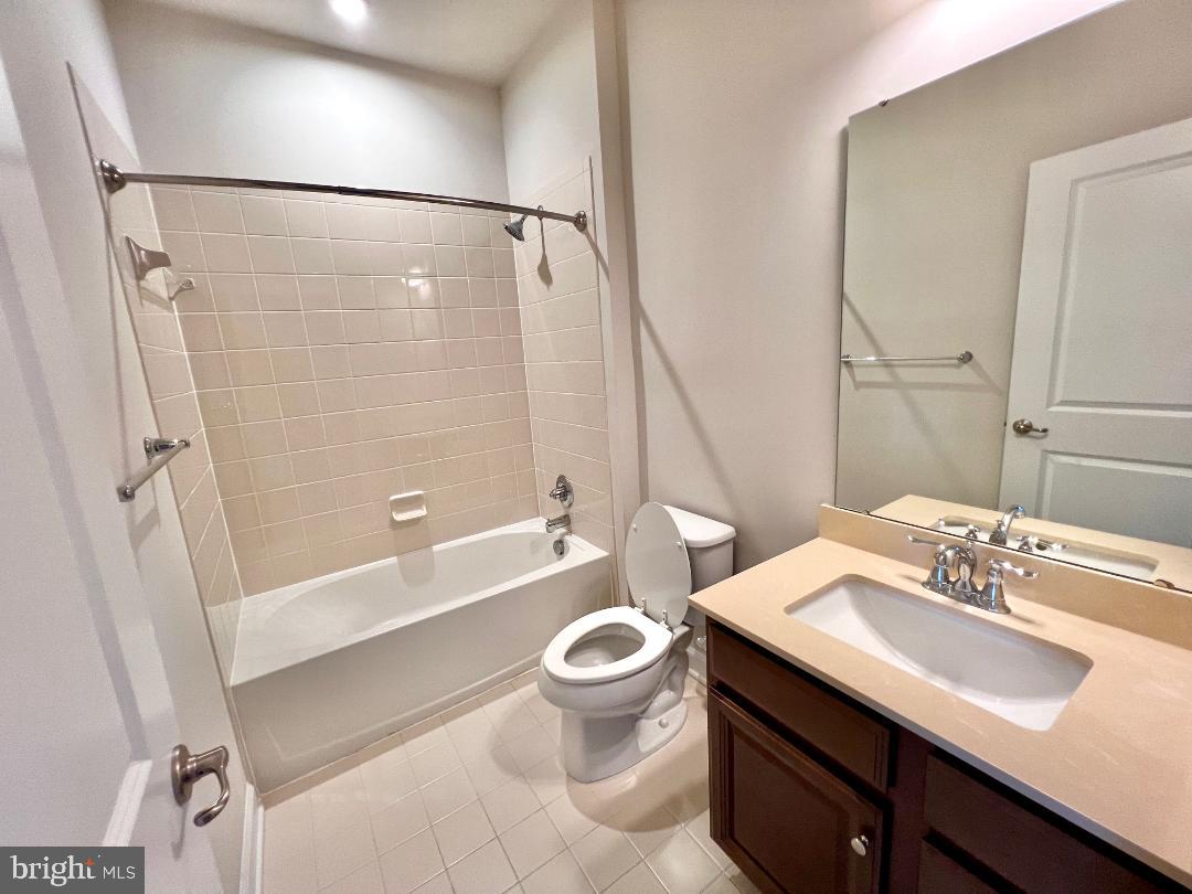 WESTMOORE AT MOOREFIELD - Residential Lease