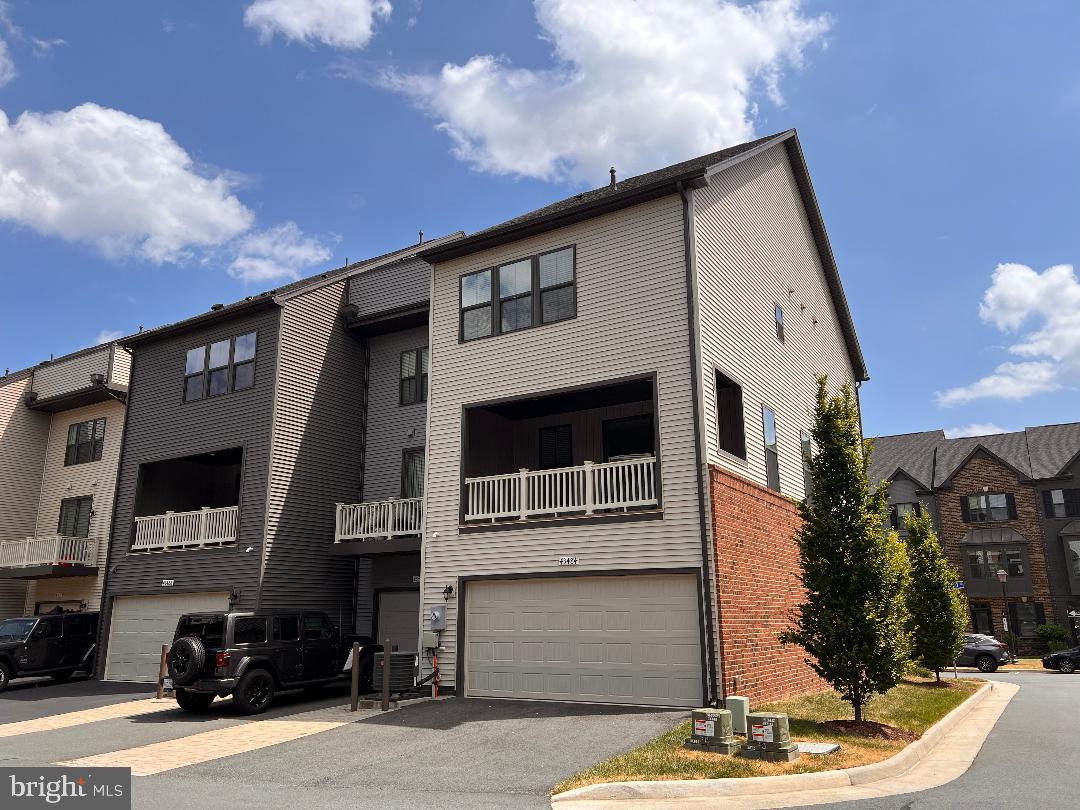 WESTMOORE AT MOOREFIELD - Residential Lease