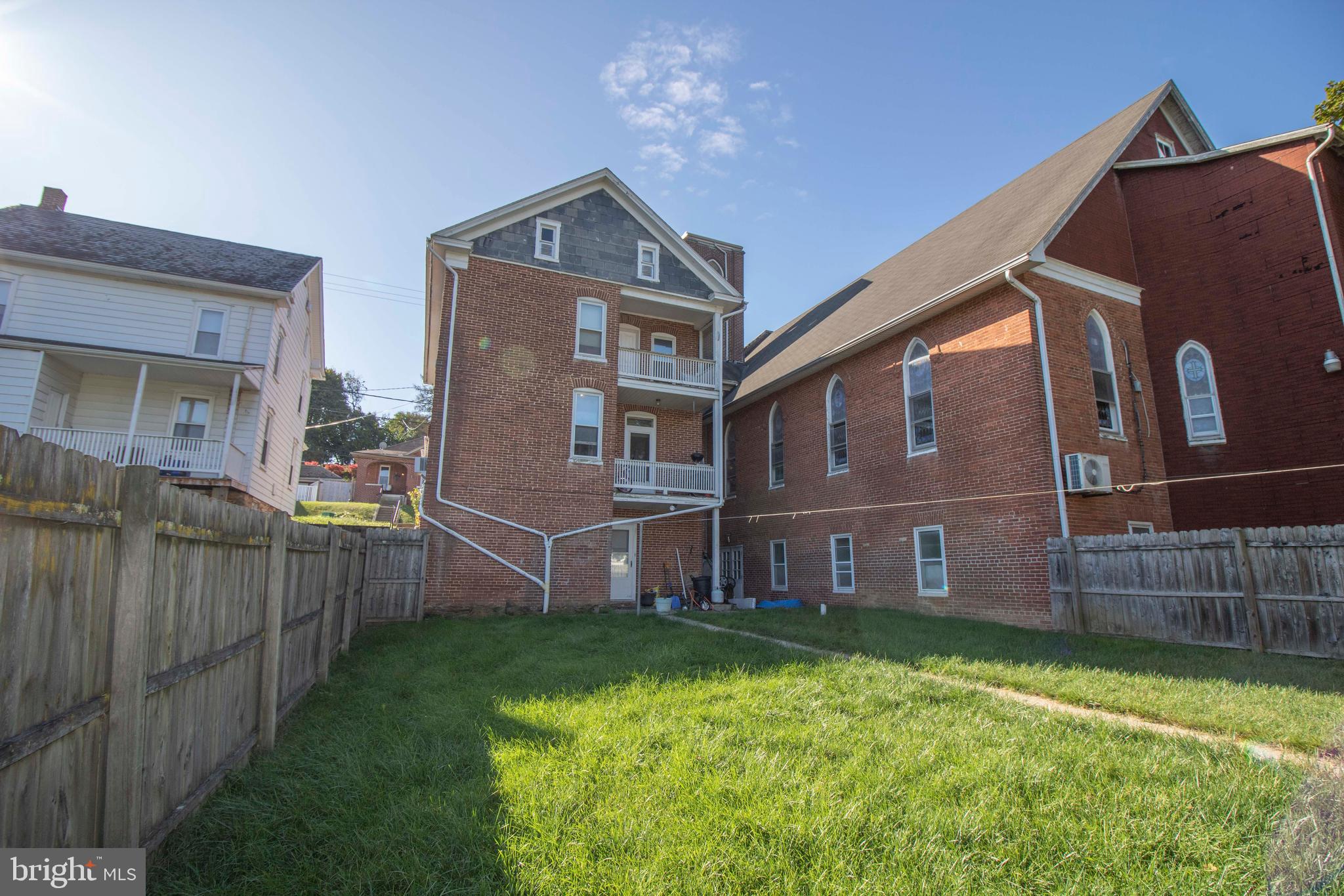 WINDSOR - Residential