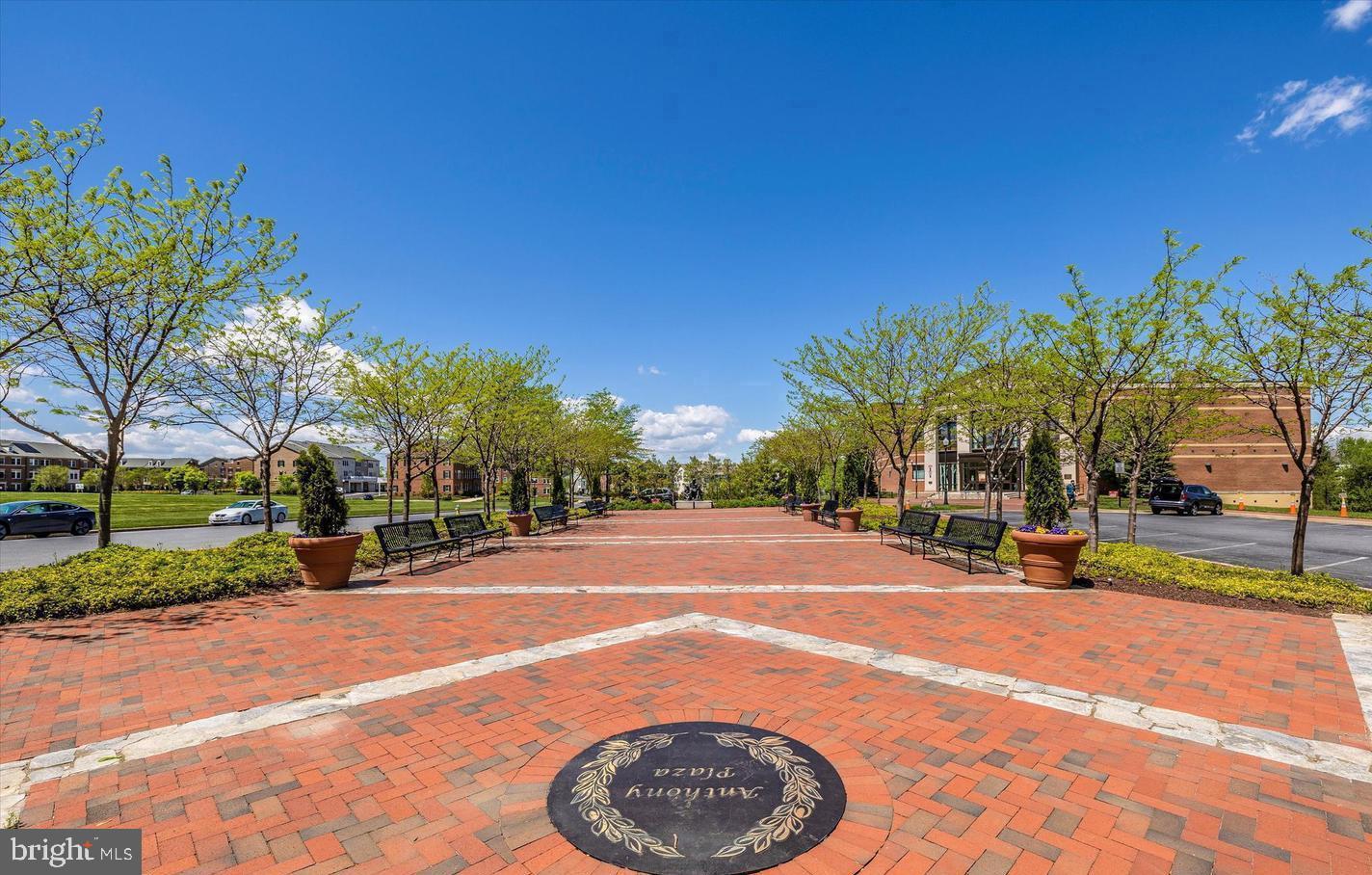 URBANA - Residential