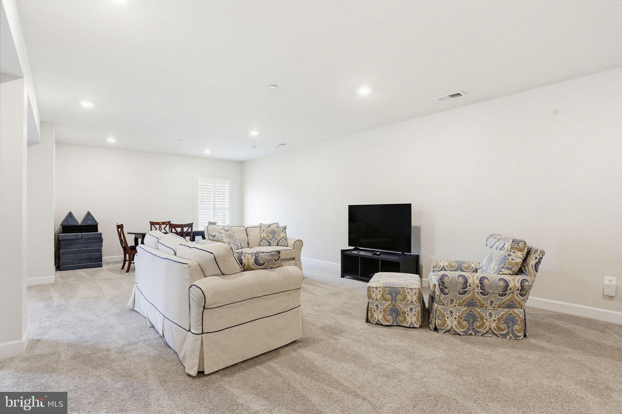 URBANA - Residential