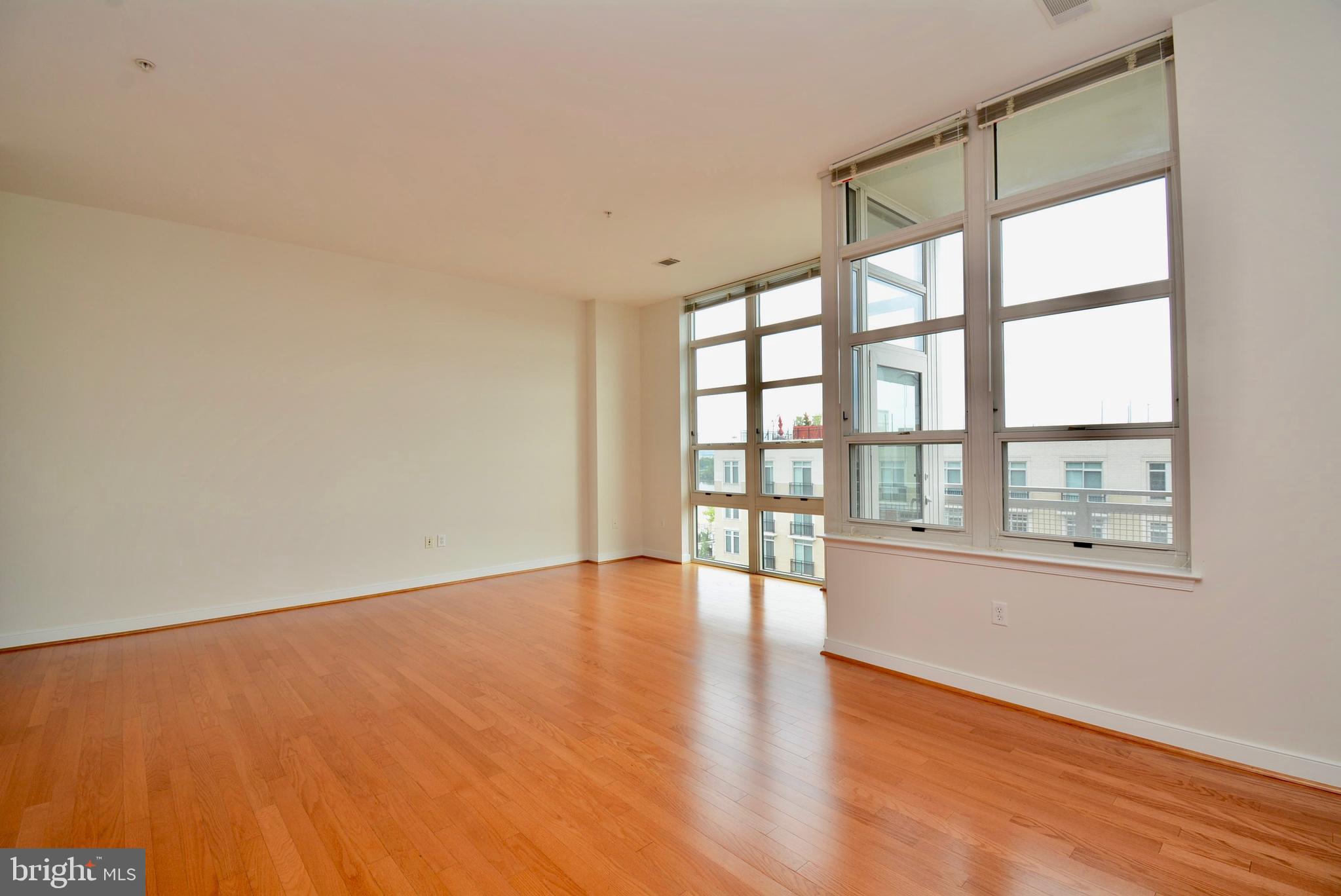 NATIONAL HARBOR - Residential Lease