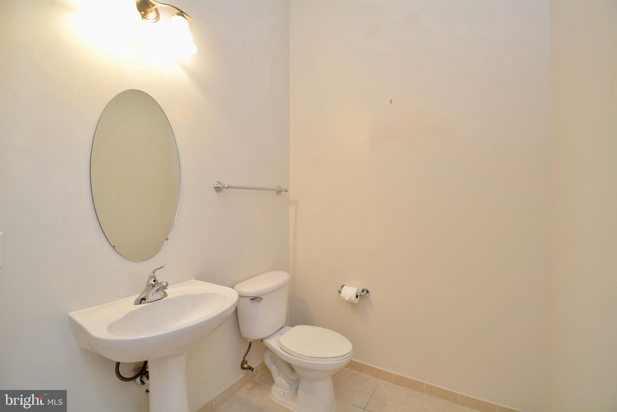 NATIONAL HARBOR - Residential Lease