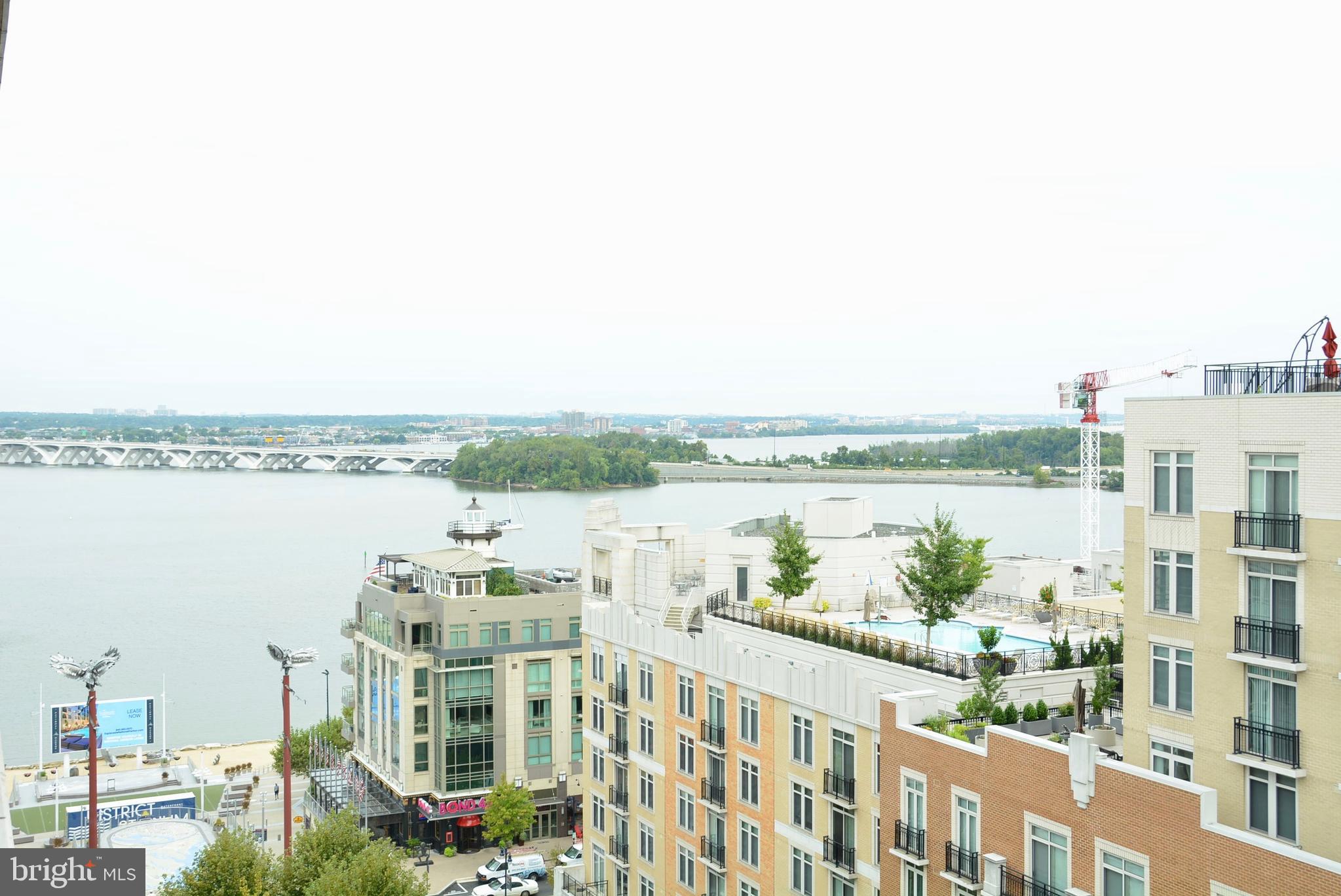 NATIONAL HARBOR - Residential Lease