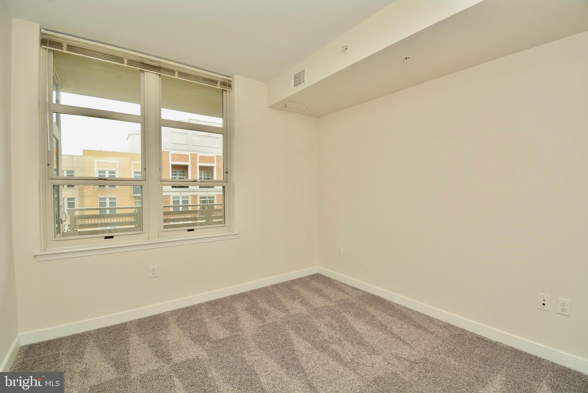 NATIONAL HARBOR - Residential Lease