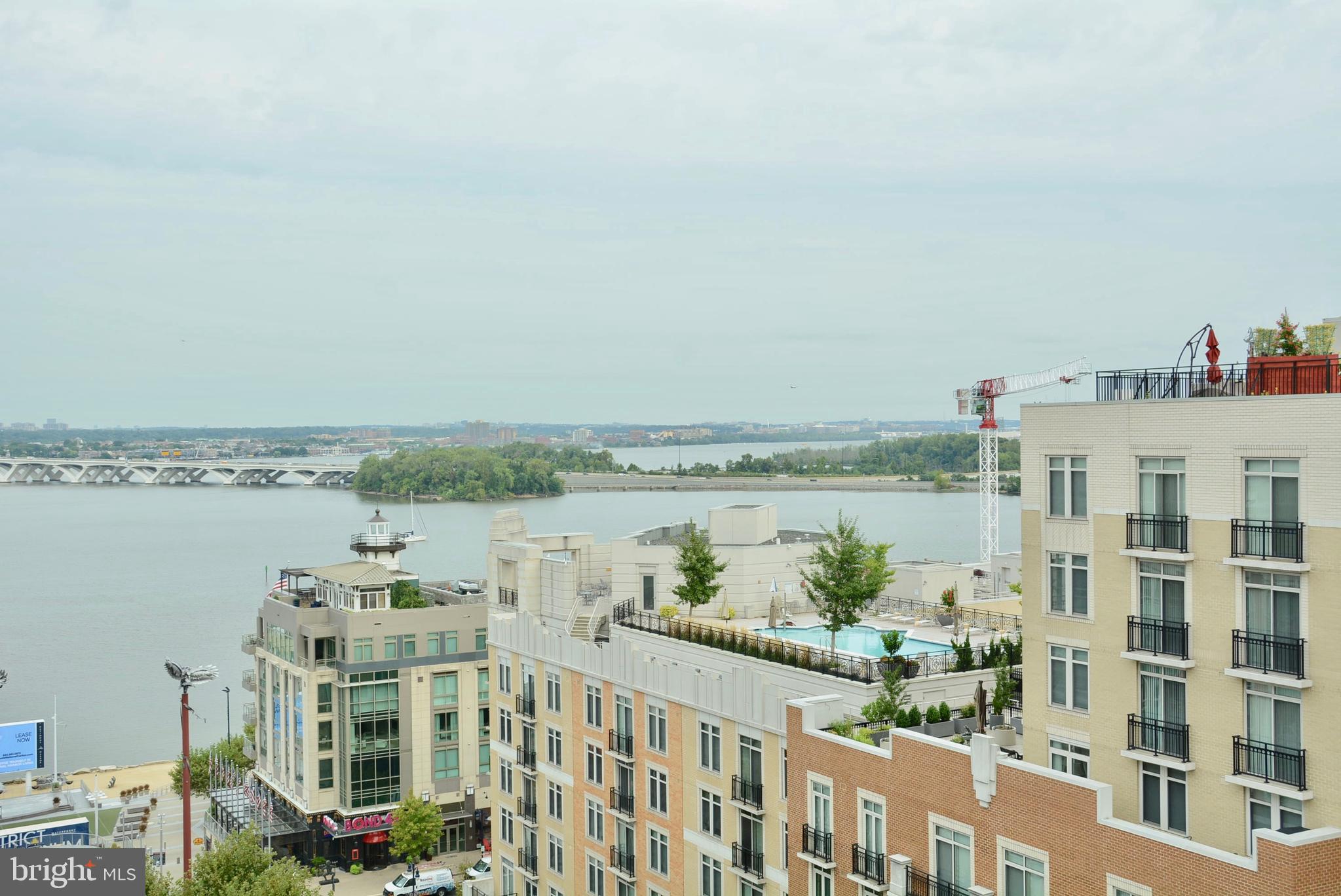 NATIONAL HARBOR - Residential Lease