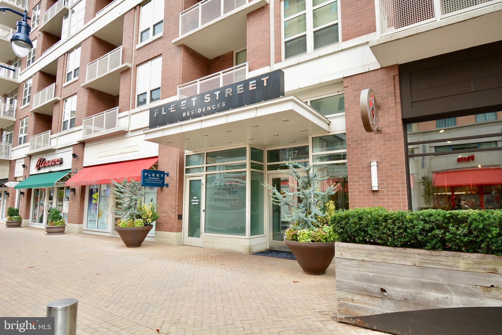 NATIONAL HARBOR - Residential Lease