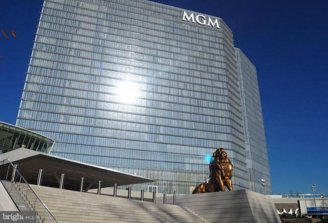 NATIONAL HARBOR - Residential Lease