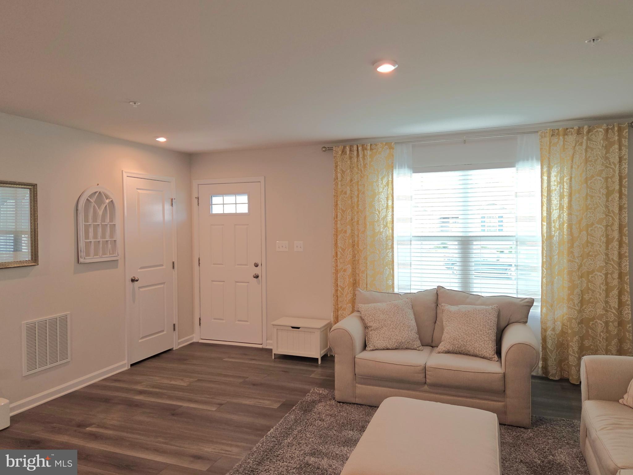 RIDGELY FOREST - Residential Lease