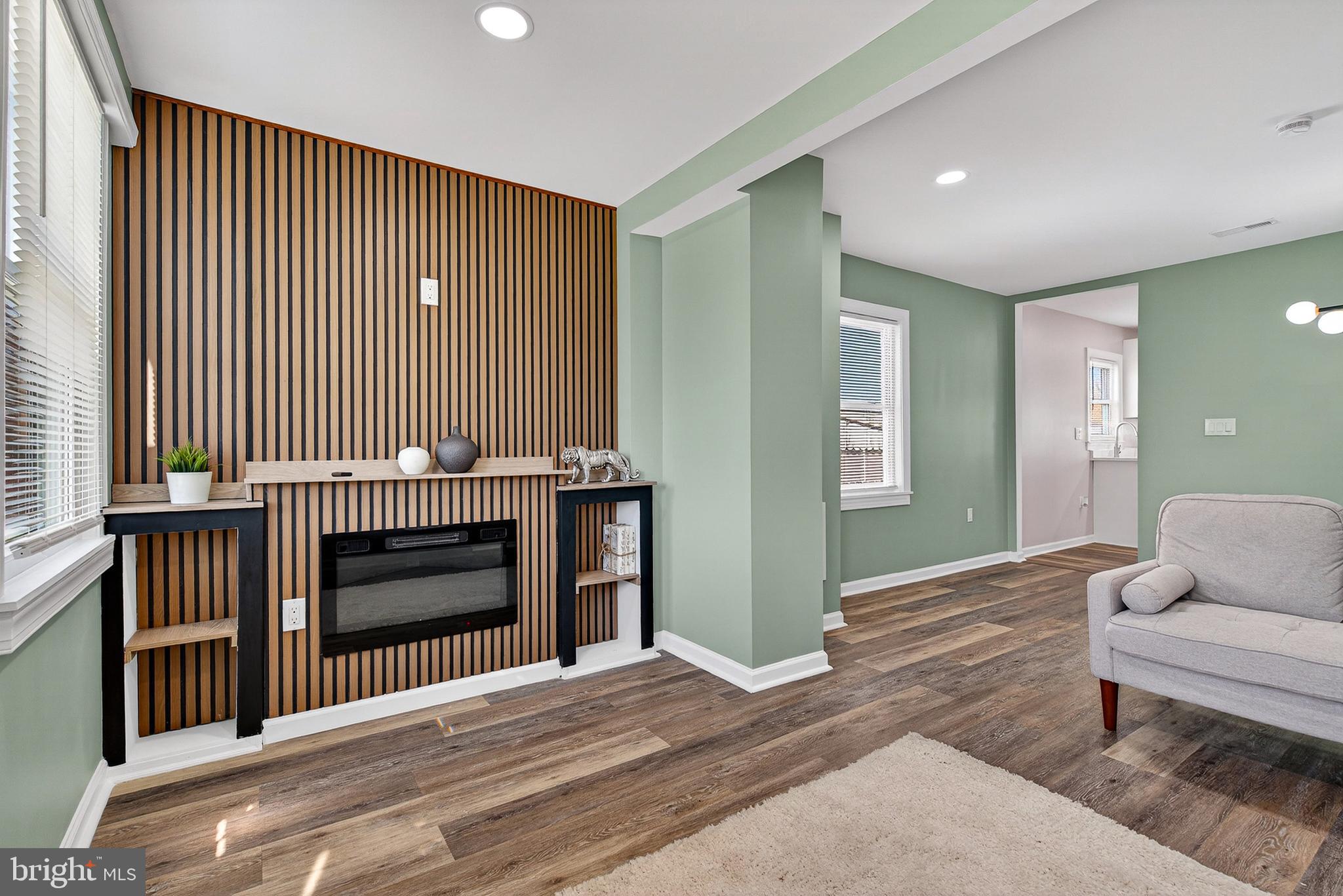 CEDAR CREST - Residential