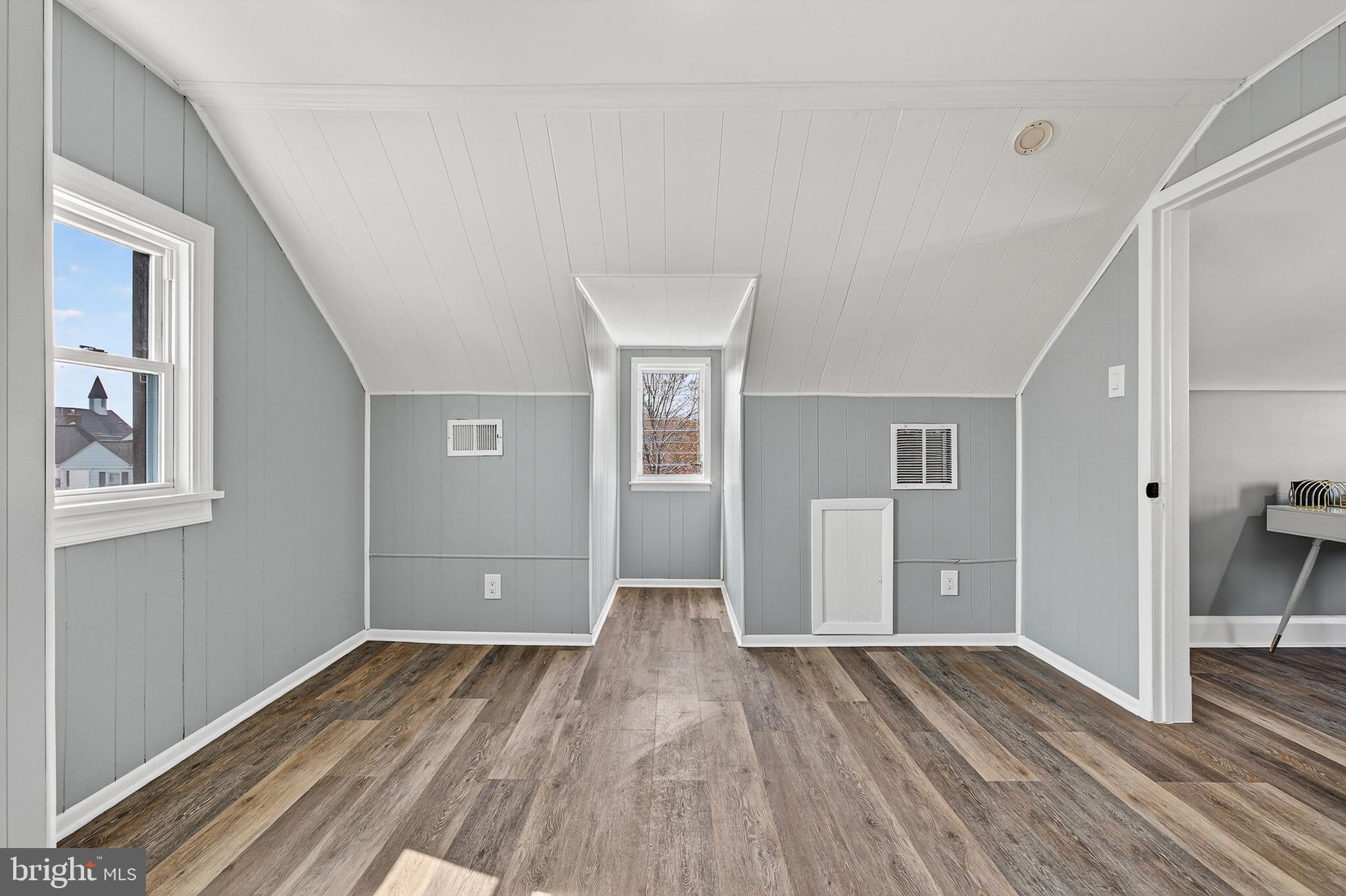 CEDAR CREST - Residential