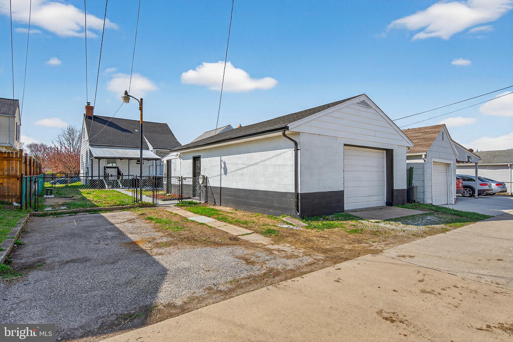 CEDAR CREST - Residential