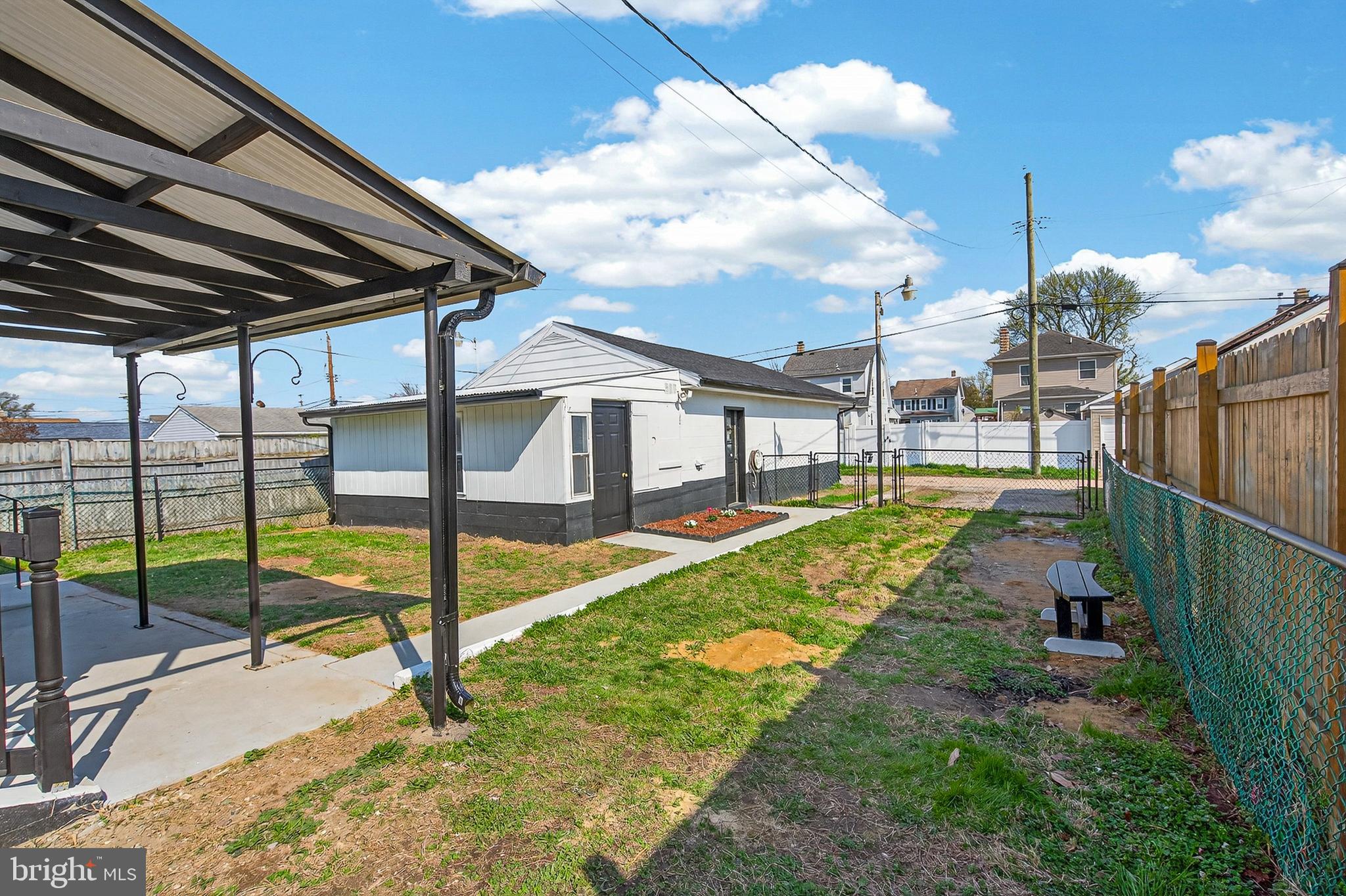 CEDAR CREST - Residential