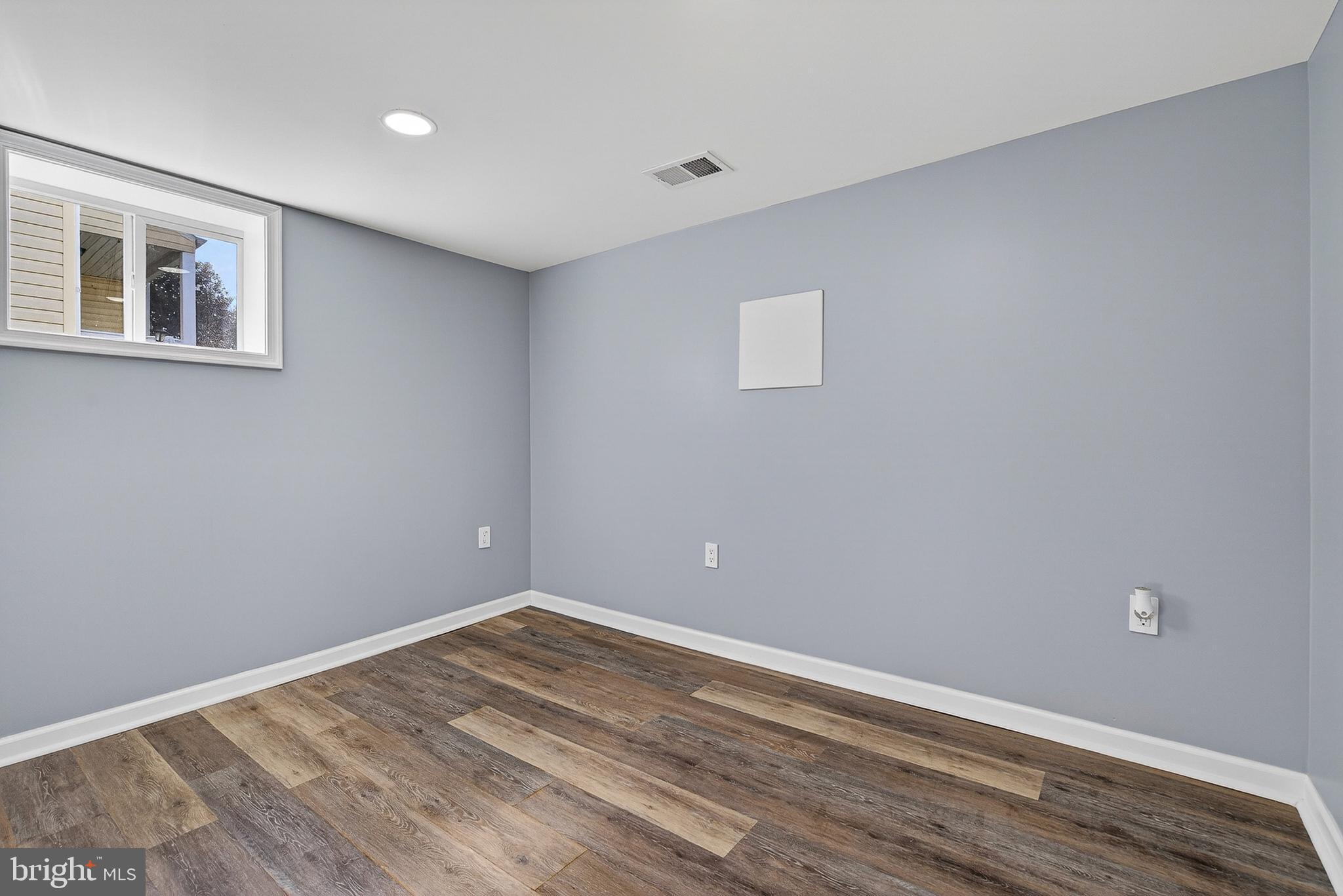 CEDAR CREST - Residential