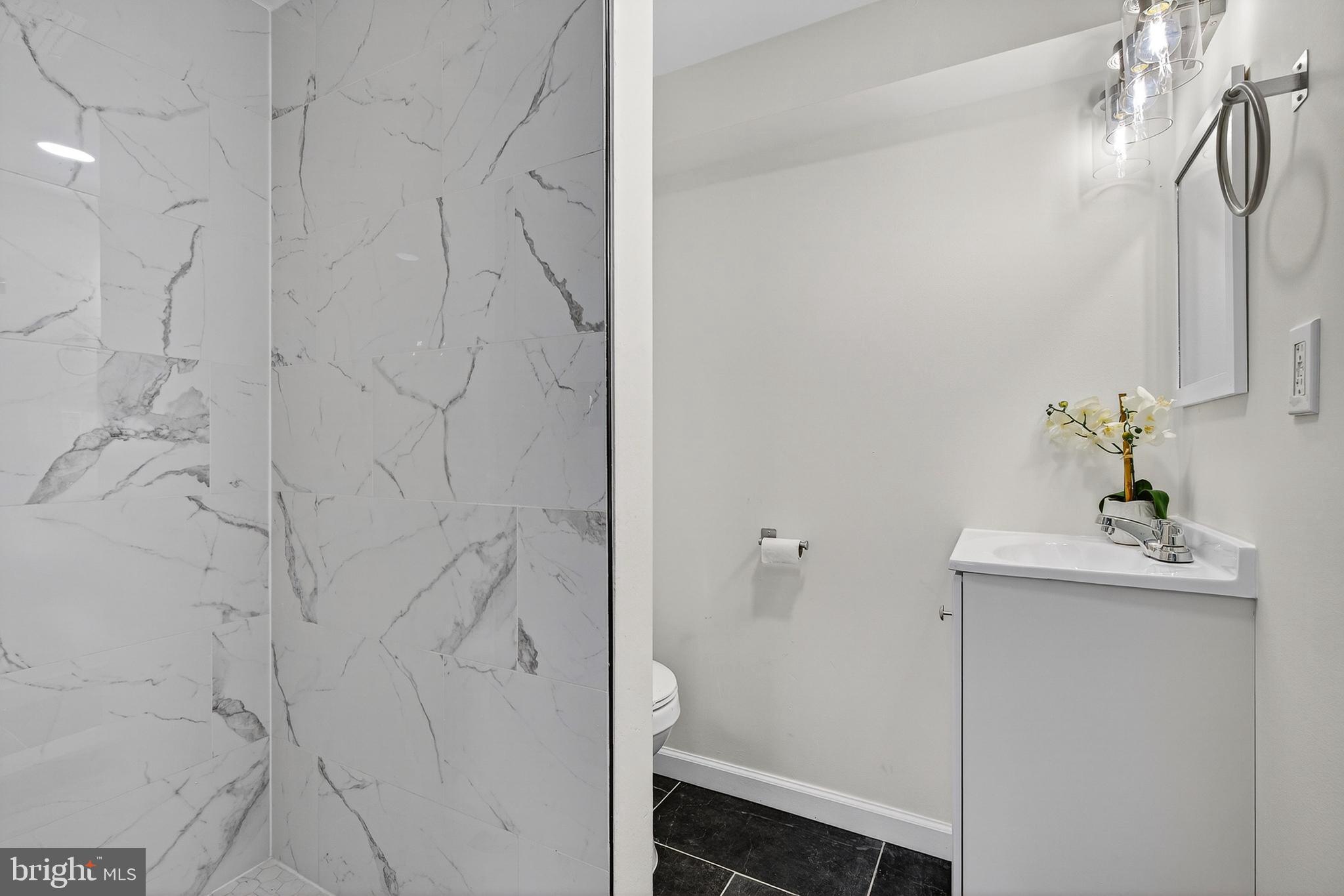 CEDAR CREST - Residential