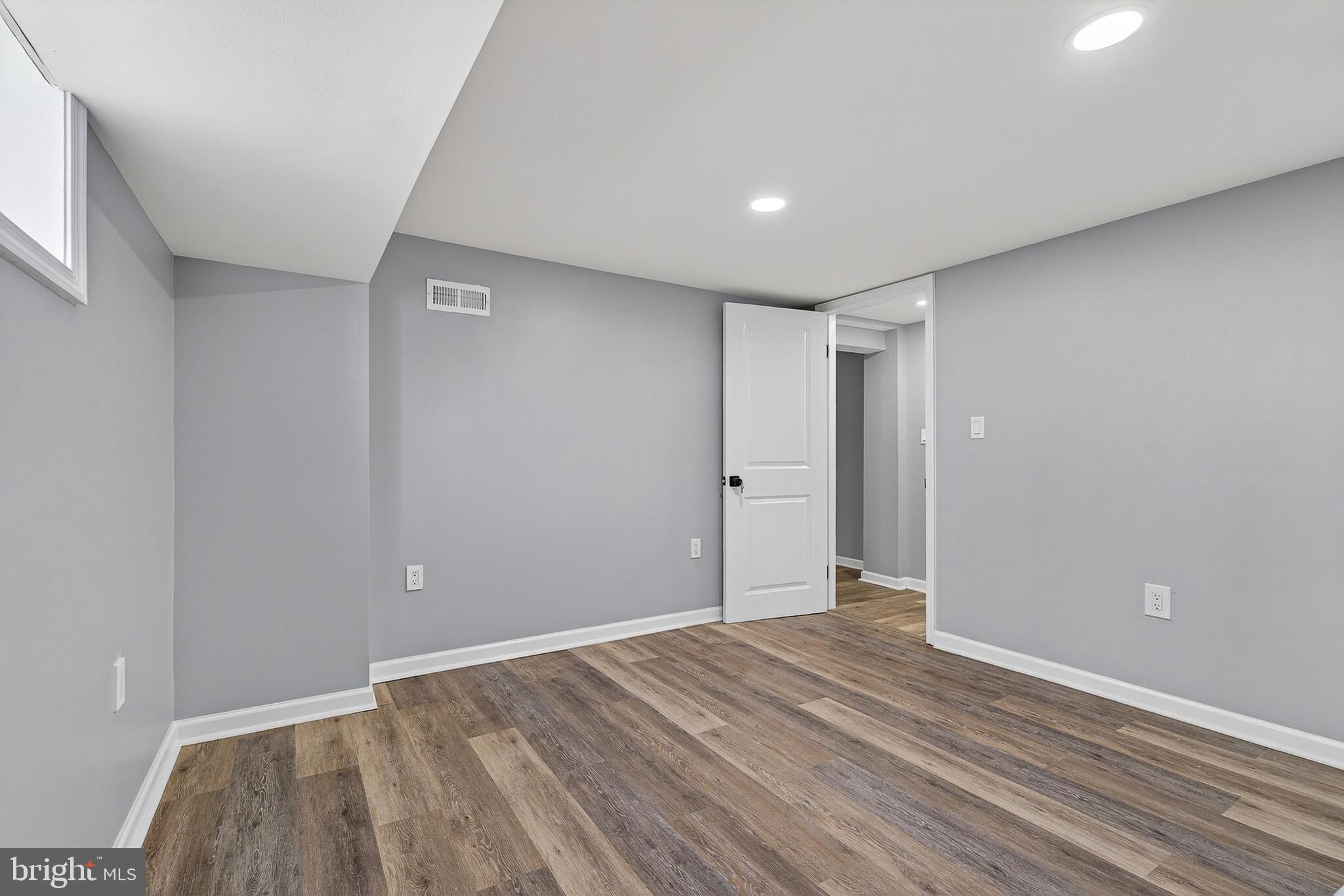 CEDAR CREST - Residential