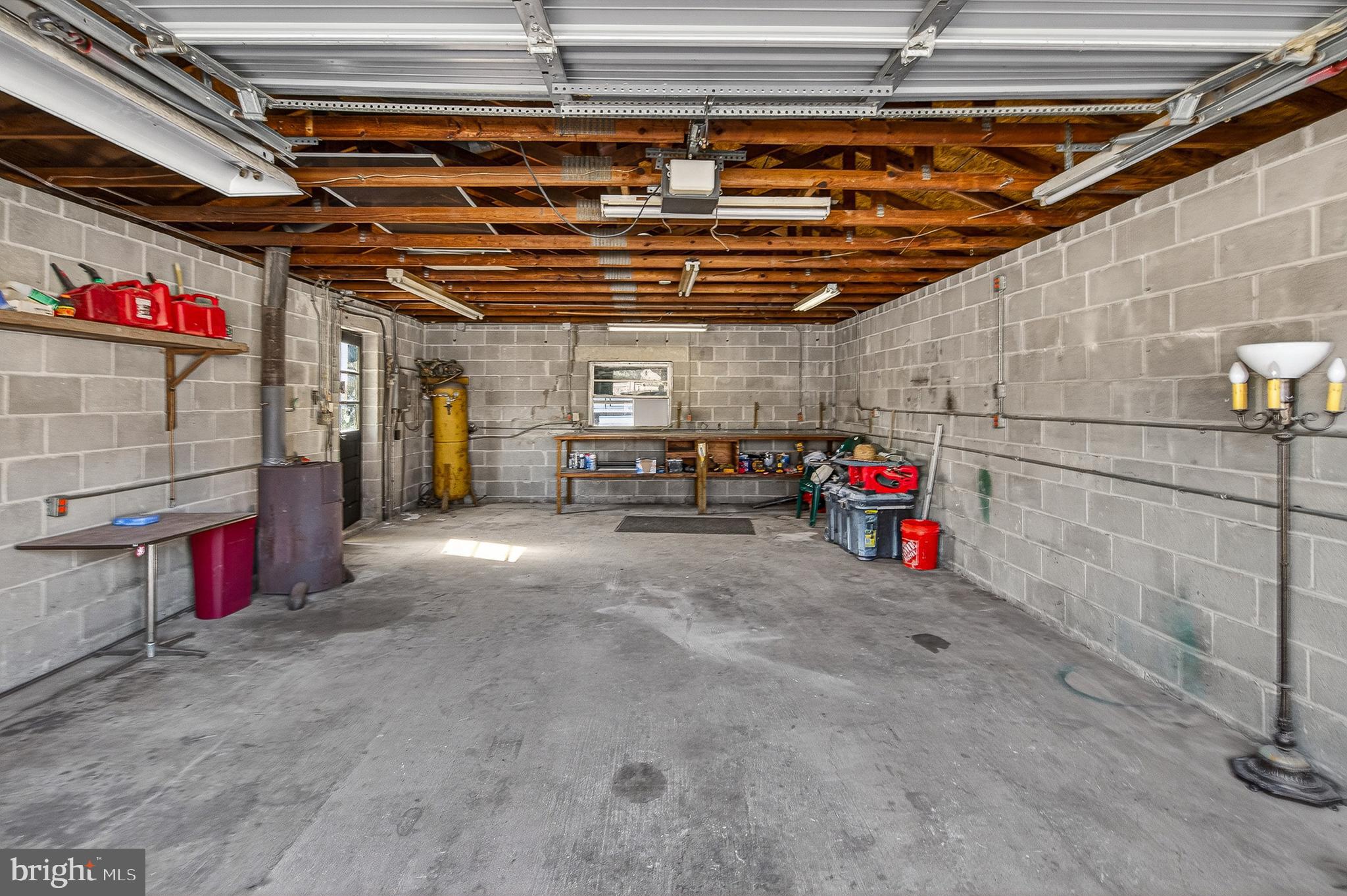 CEDAR CREST - Residential