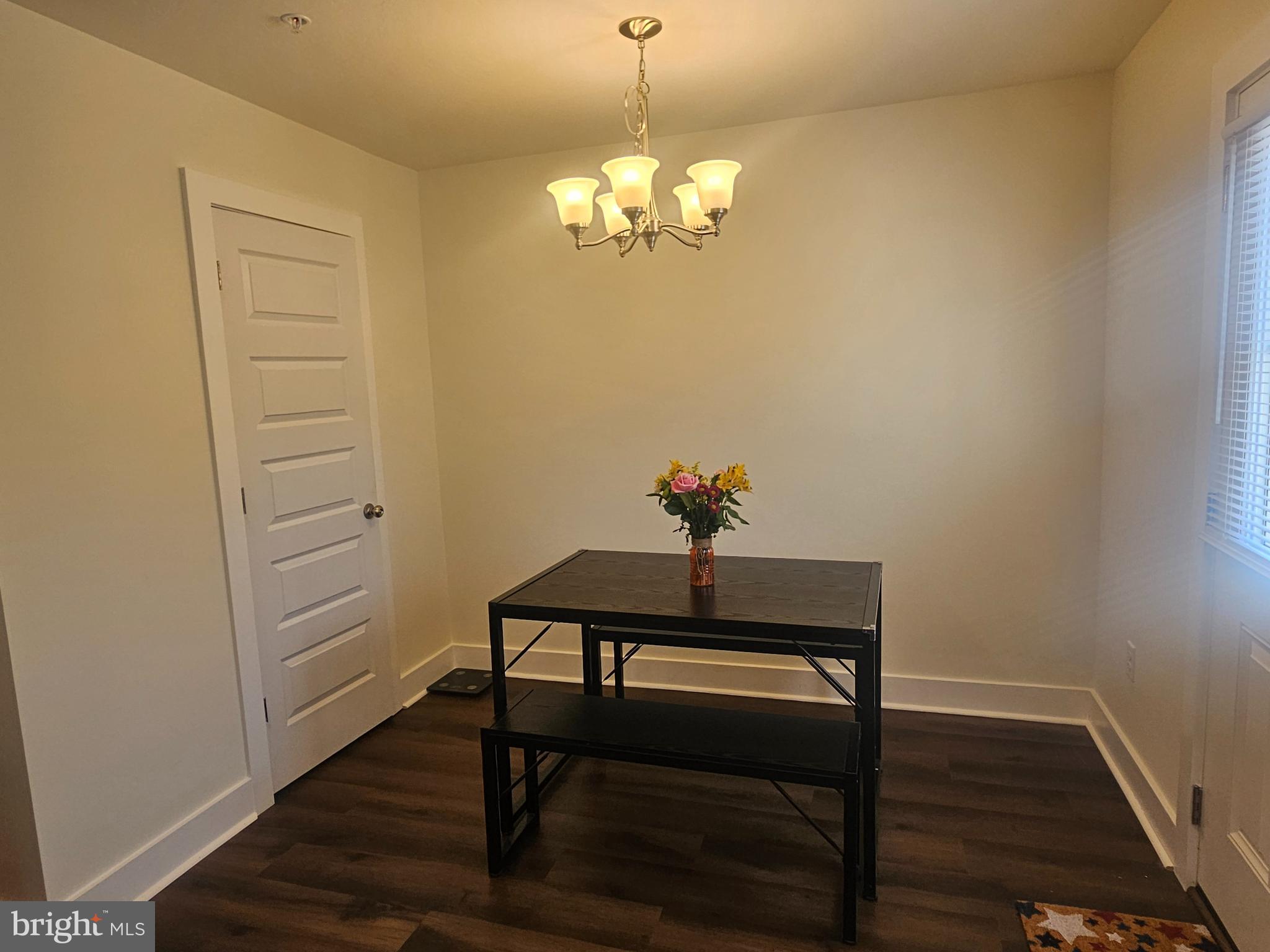 FARMSPRING ESTATES - Residential Lease