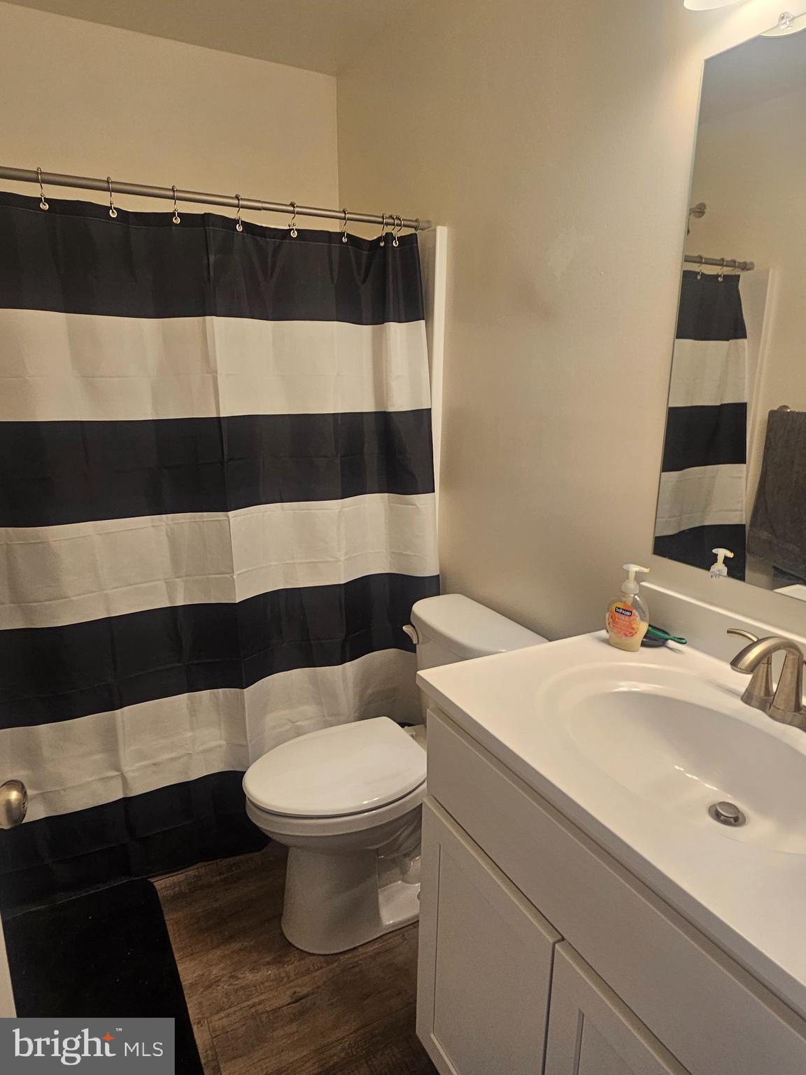 FARMSPRING ESTATES - Residential Lease