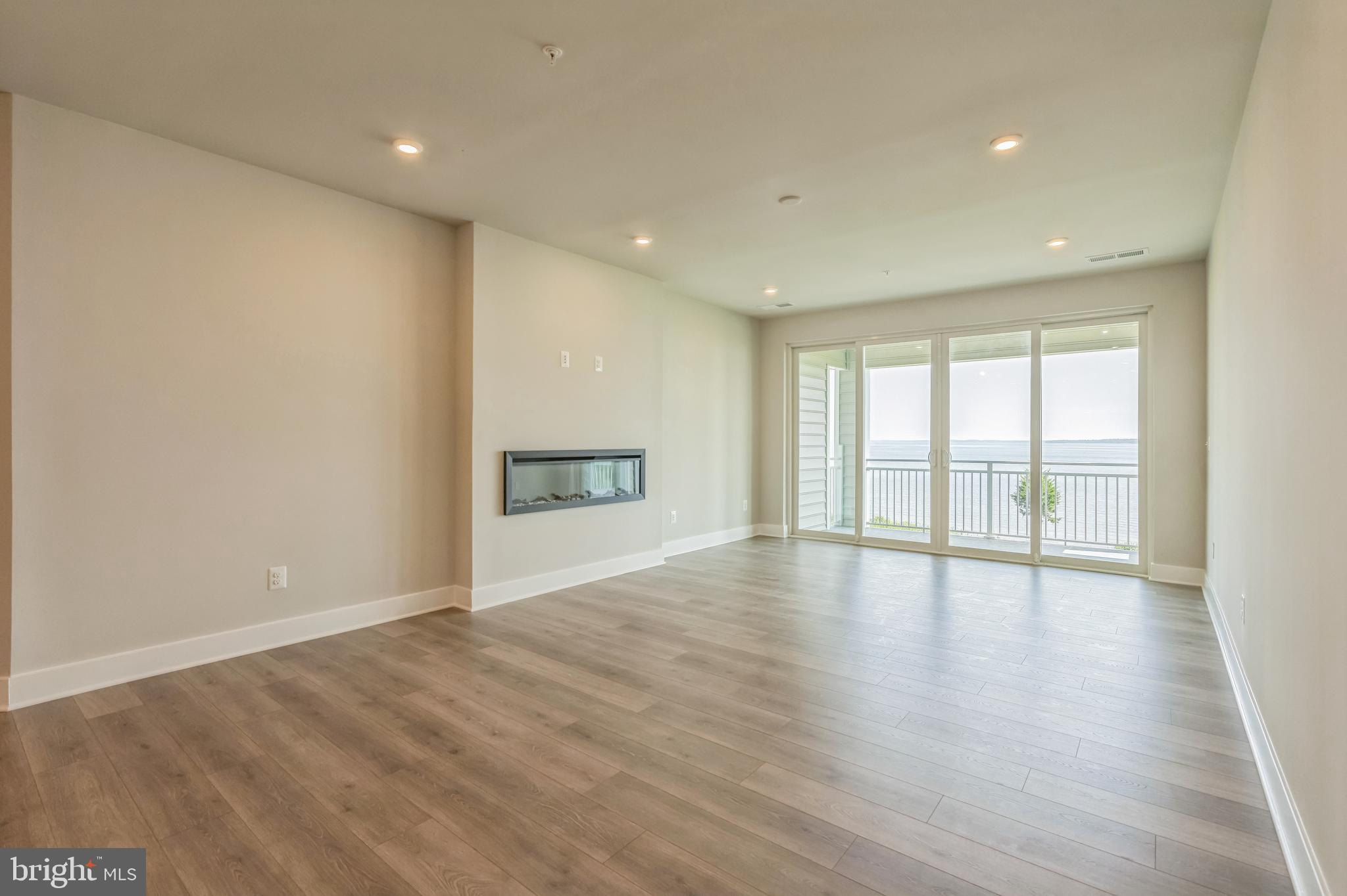 FOUR SEASONS AT KENT ISLAND - Residential