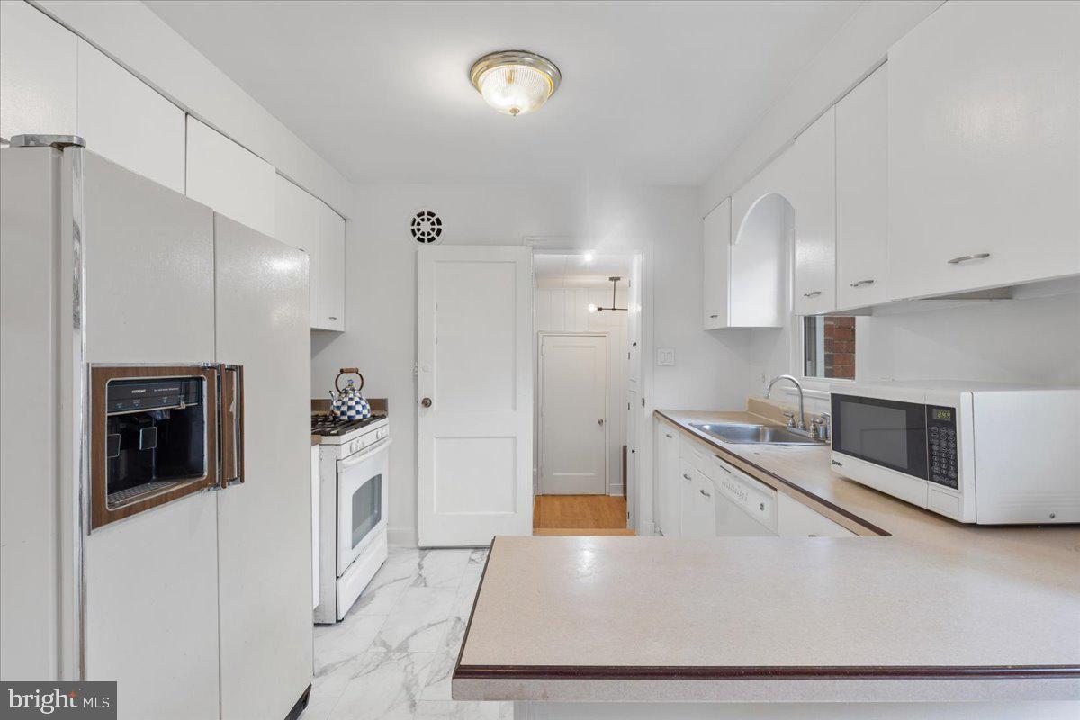 DOWDEN TERRACE - Residential