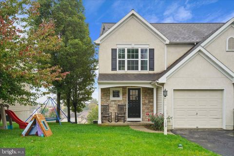 Photo of 182 EAGLE DR, EPHRATA, PA 17522 (MLS # PALA2025760)