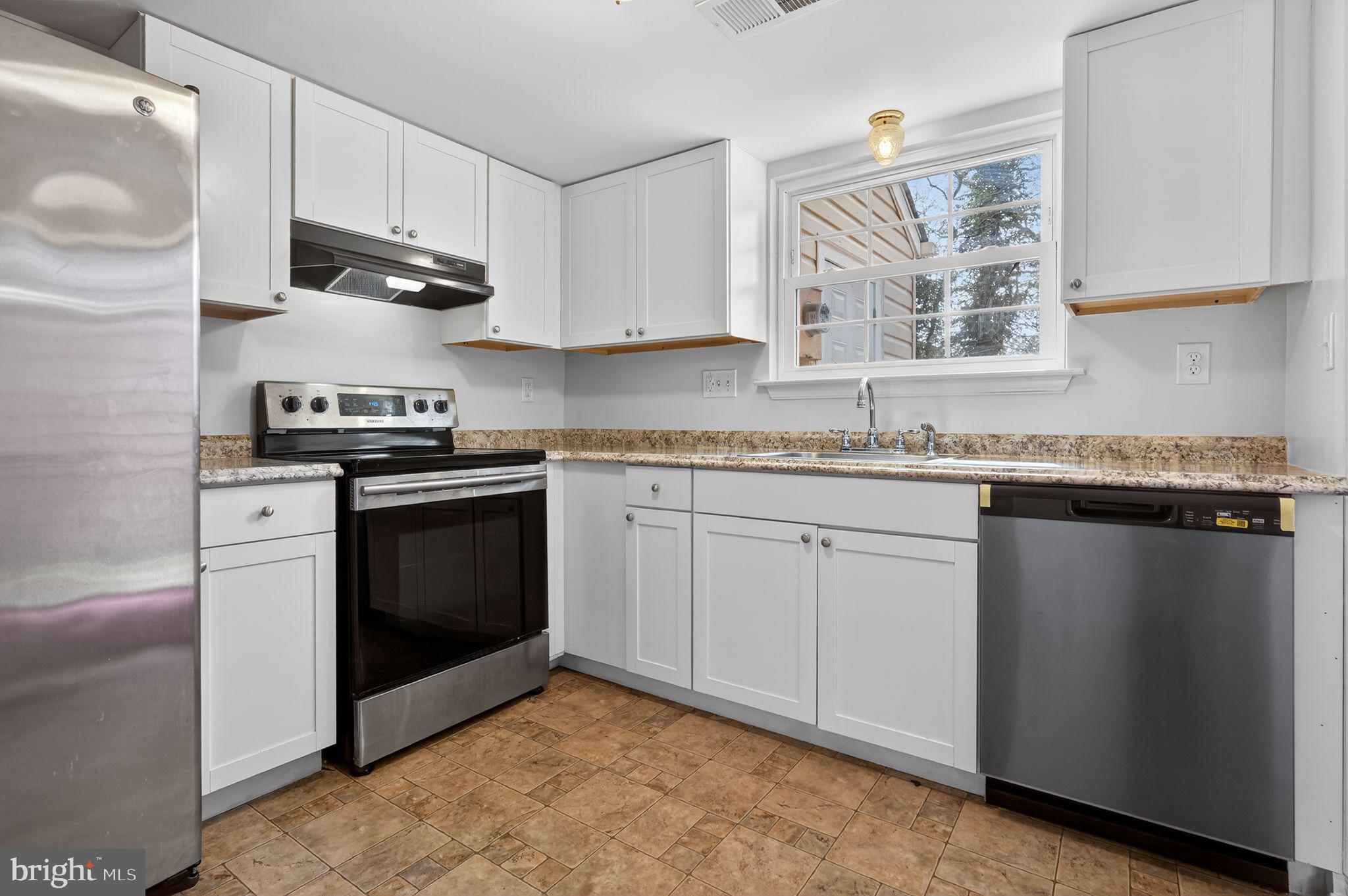 WAKEFIELD NEIGHBORHOOD - Residential