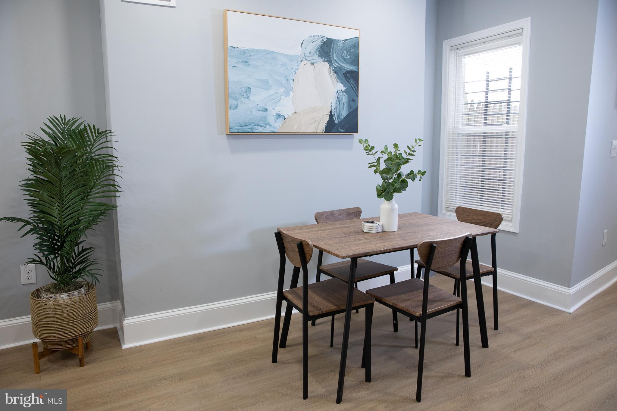 BROADWAY EAST - Residential