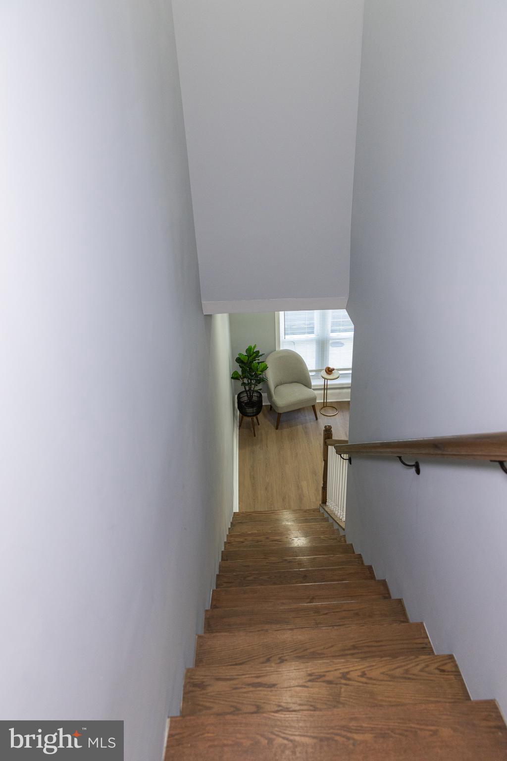 BROADWAY EAST - Residential