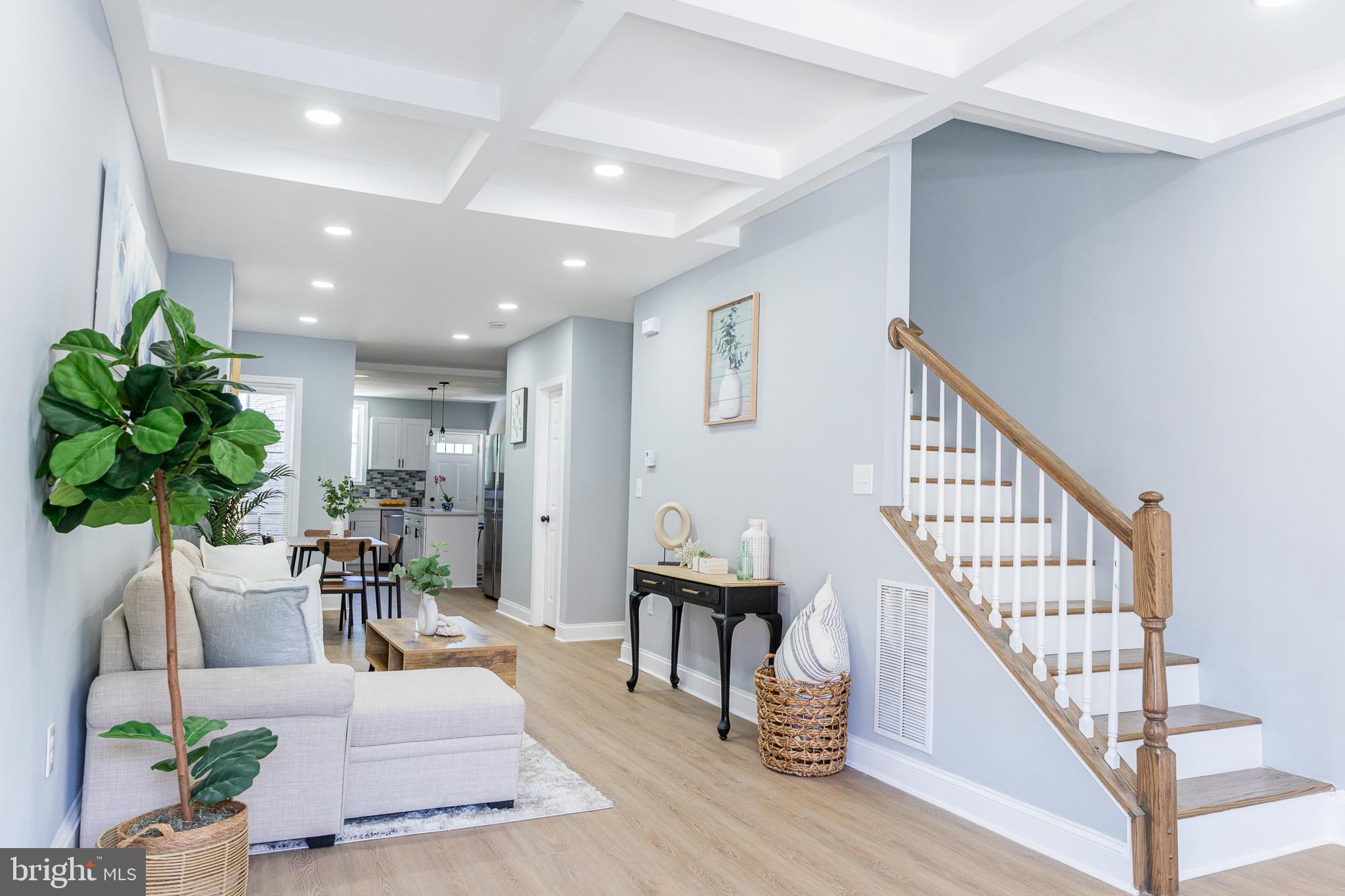 BROADWAY EAST - Residential