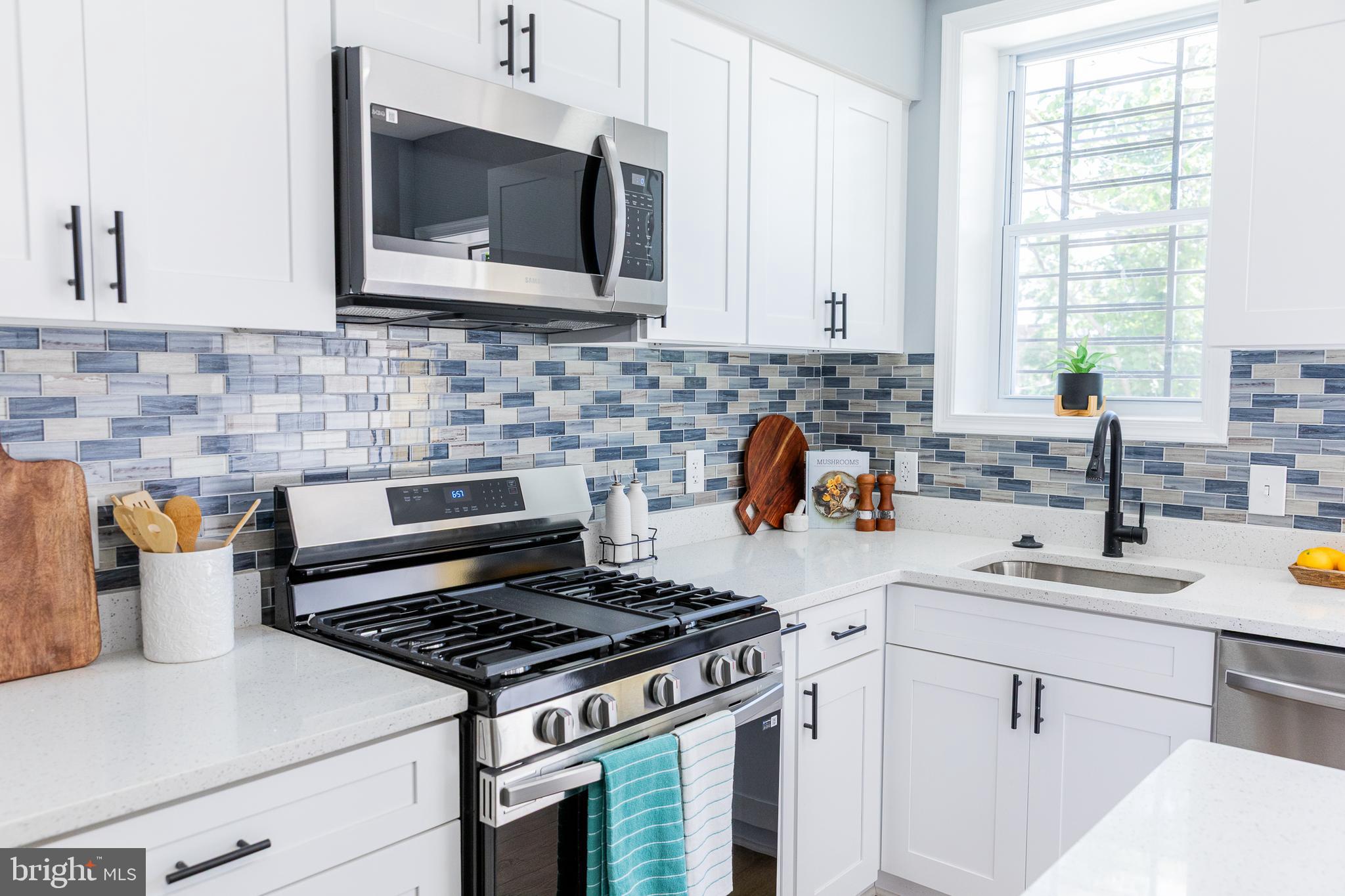 BROADWAY EAST - Residential