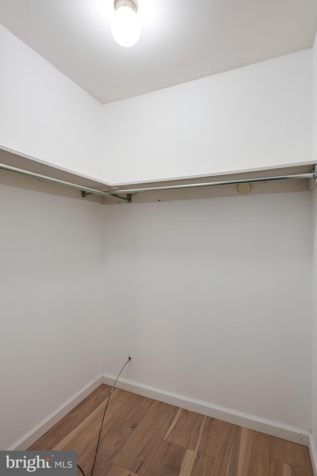 VALLEY STREAM - Residential Lease