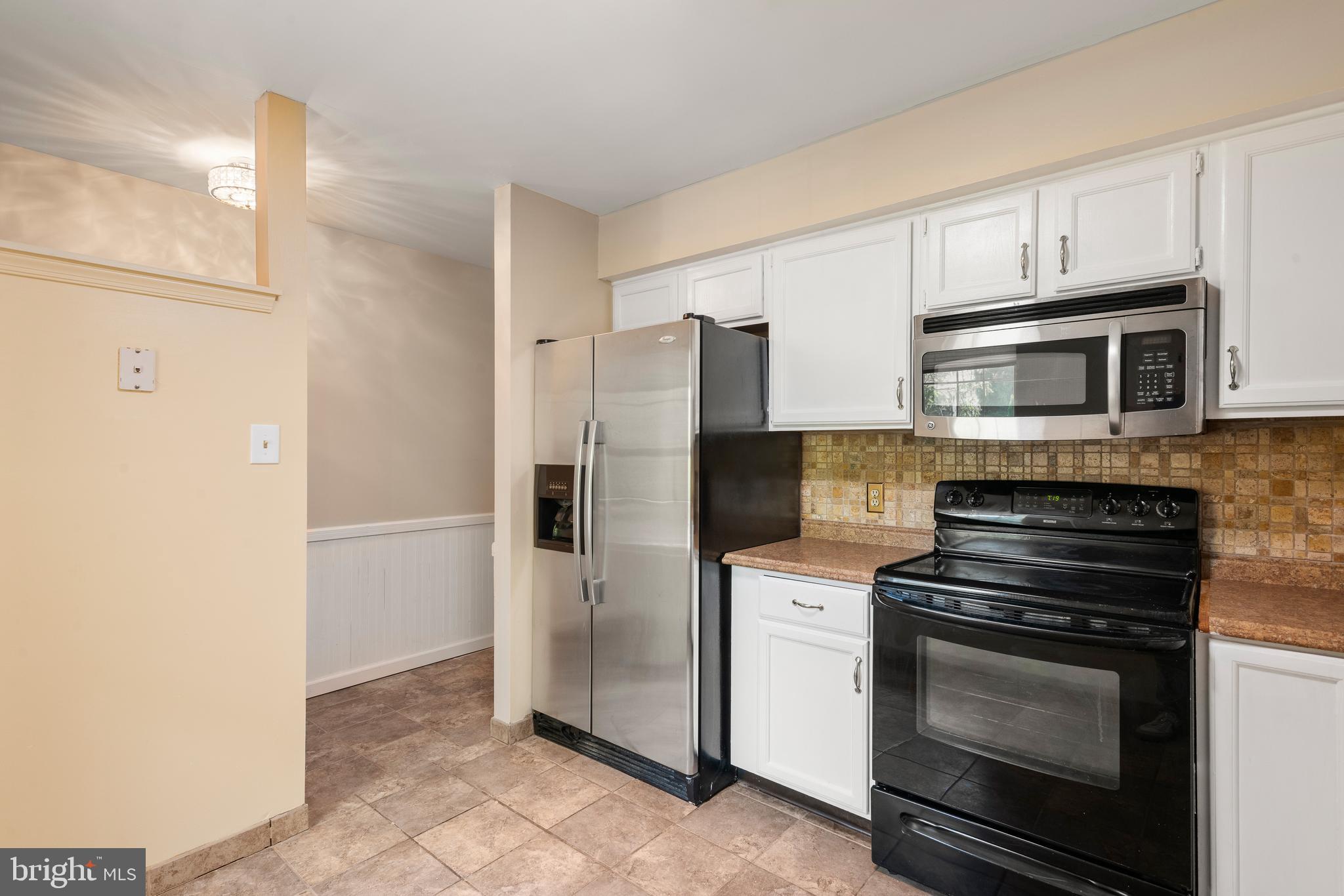VALLEY STREAM - Residential Lease