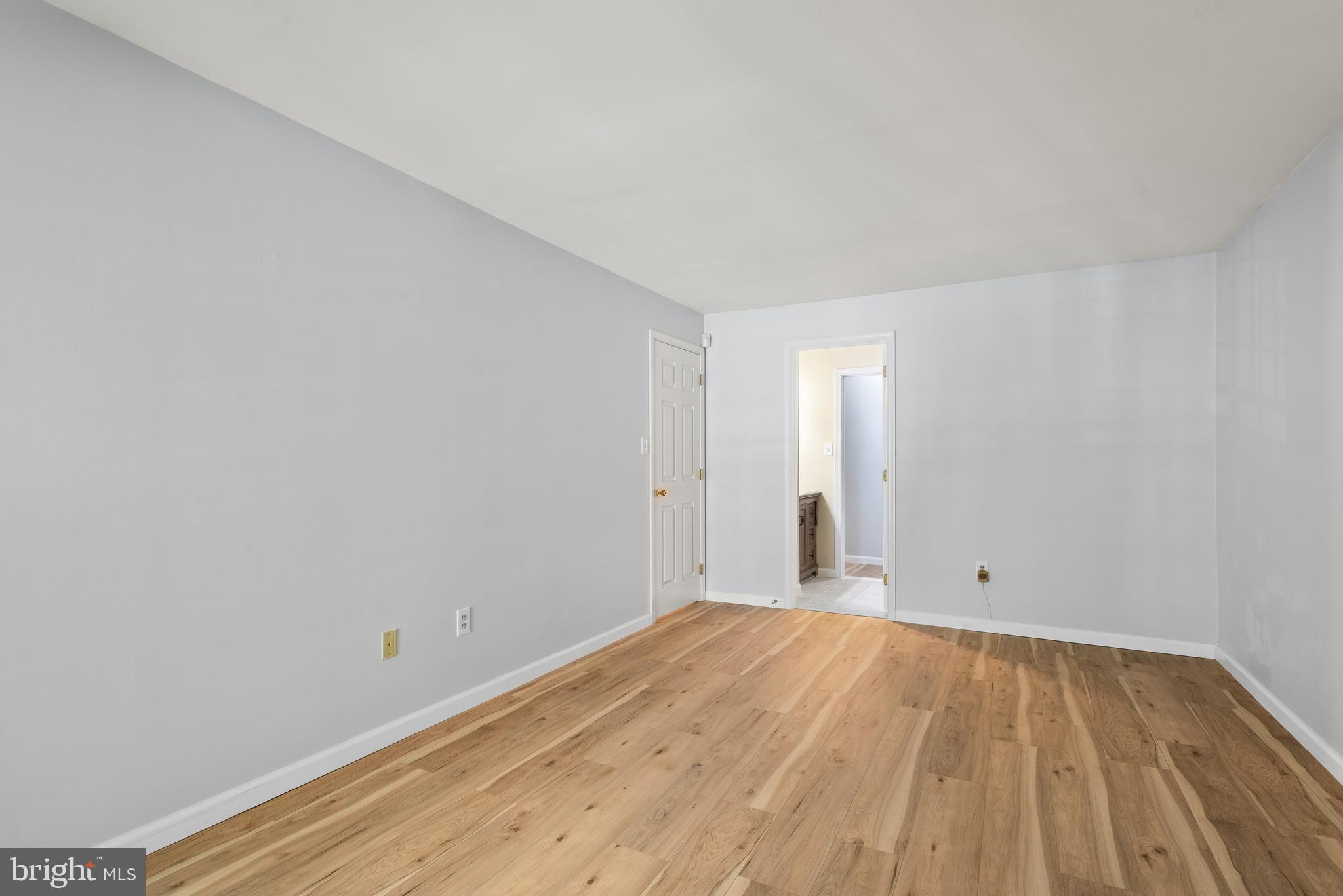 VALLEY STREAM - Residential Lease