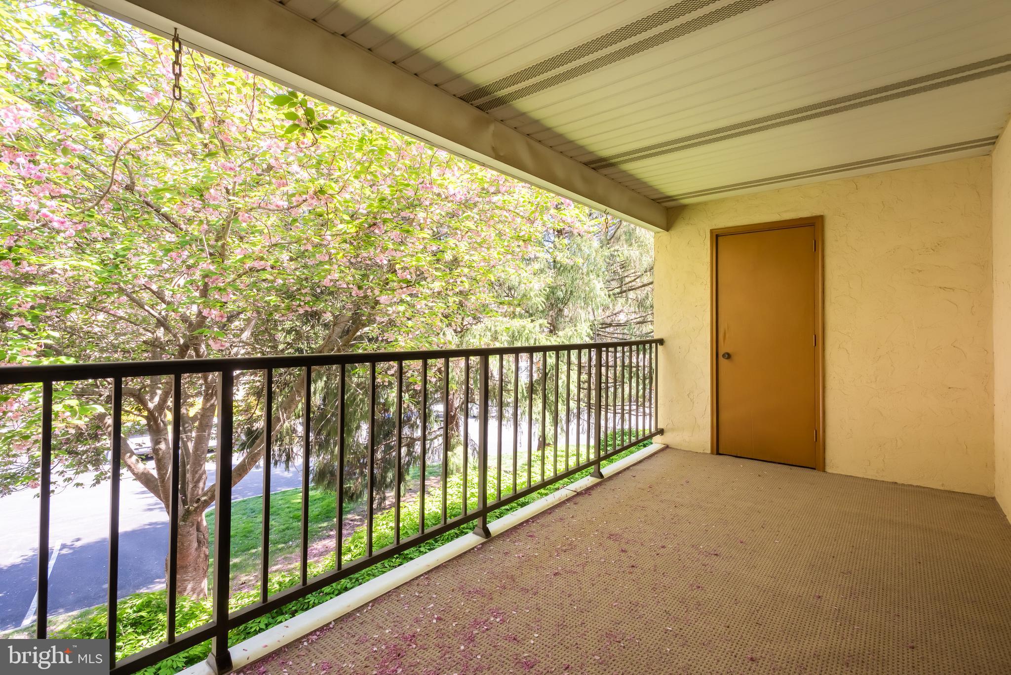 VALLEY STREAM - Residential Lease