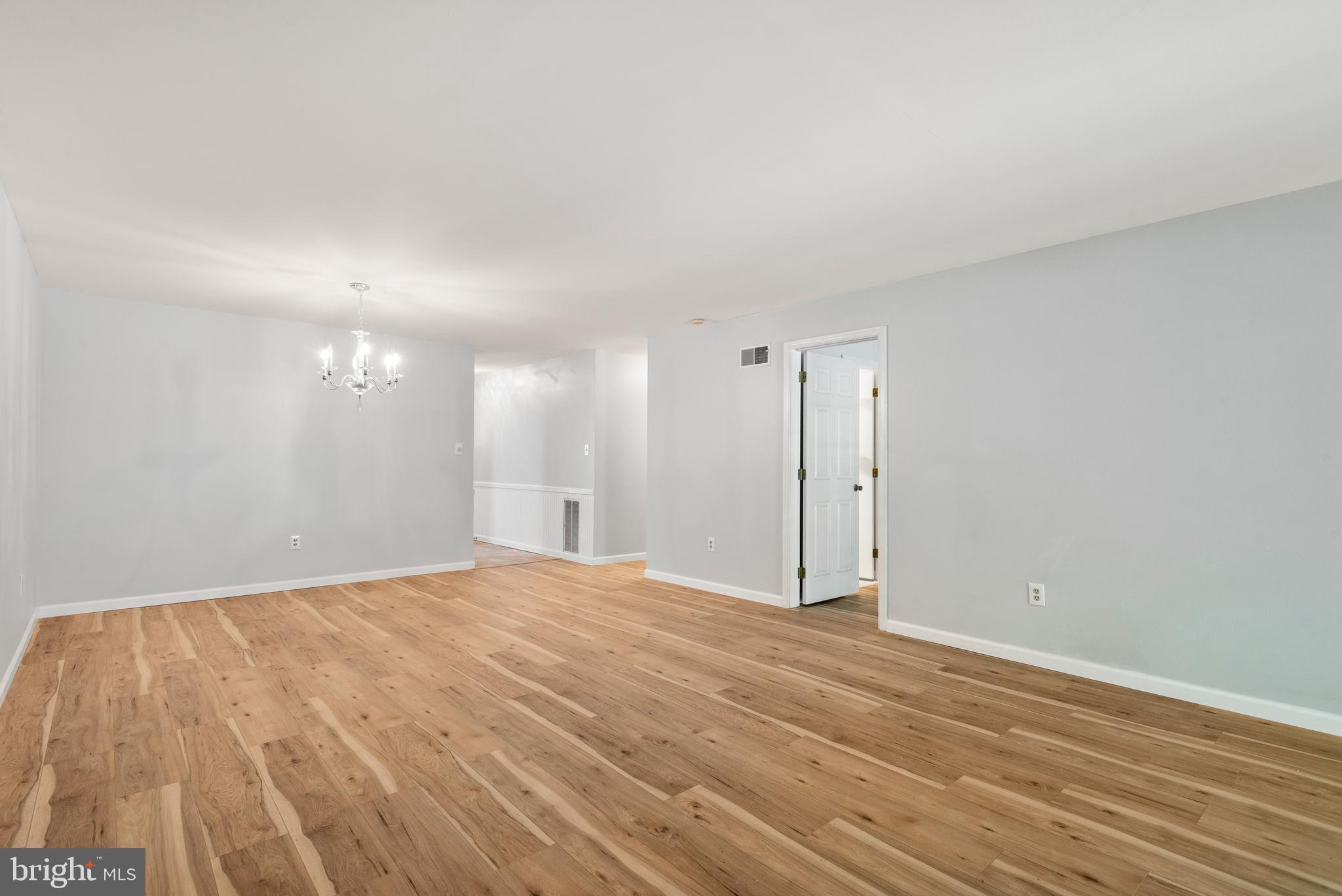 VALLEY STREAM - Residential Lease