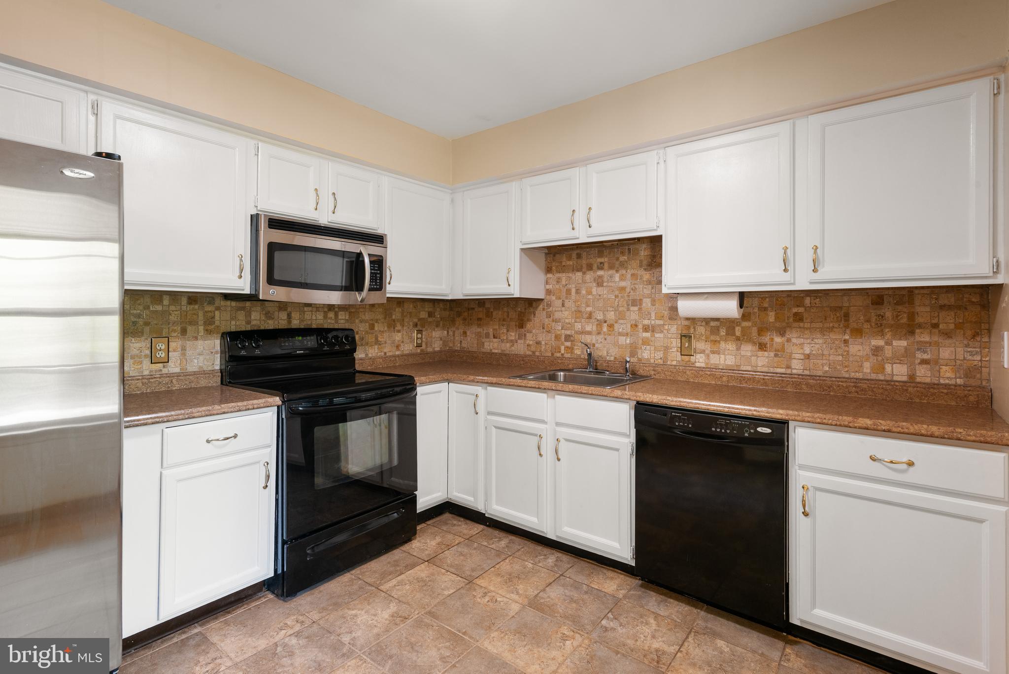 VALLEY STREAM - Residential Lease