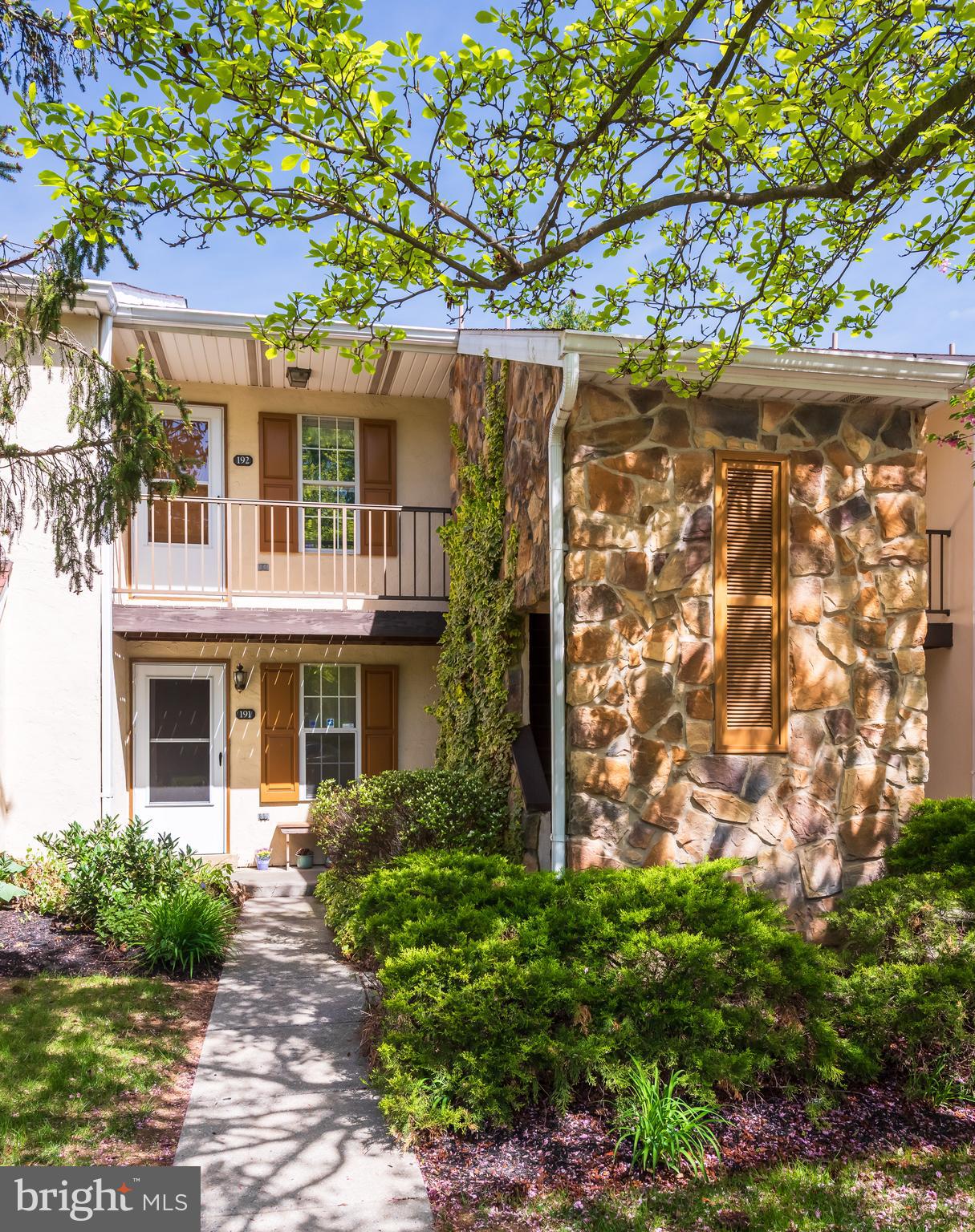 VALLEY STREAM - Residential Lease