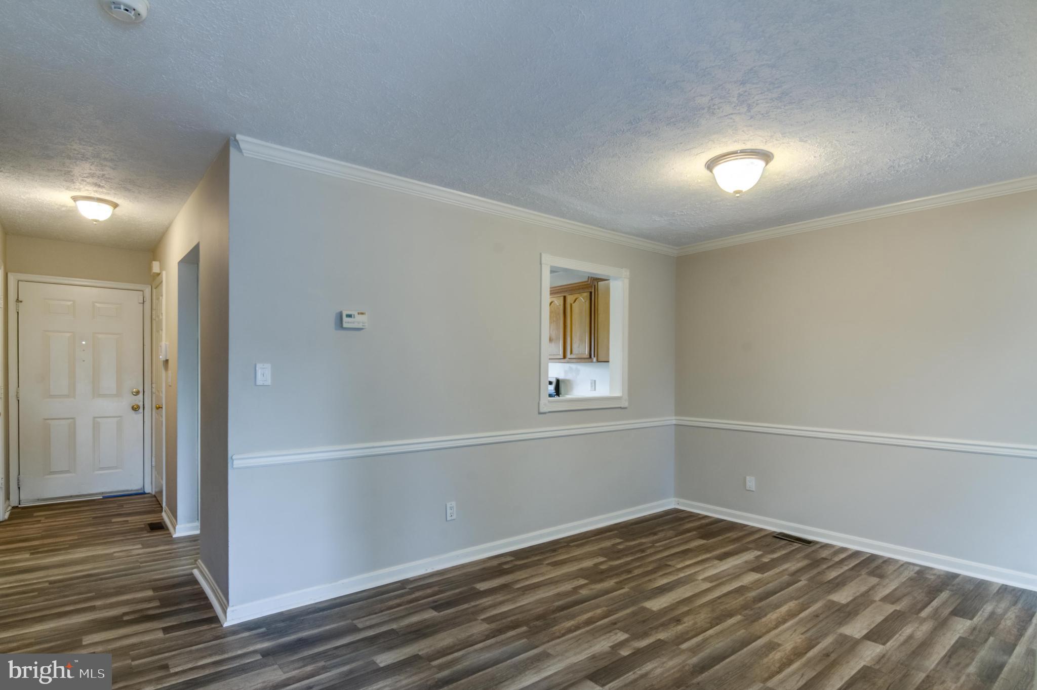 HAMPTON OAKS - Residential Lease