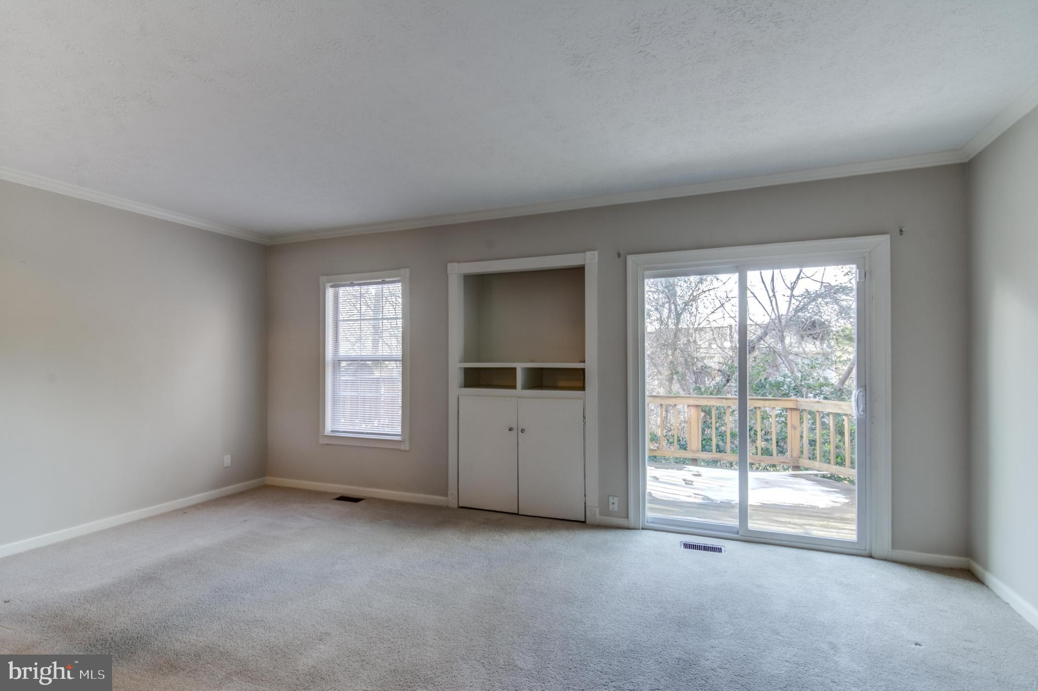 HAMPTON OAKS - Residential Lease