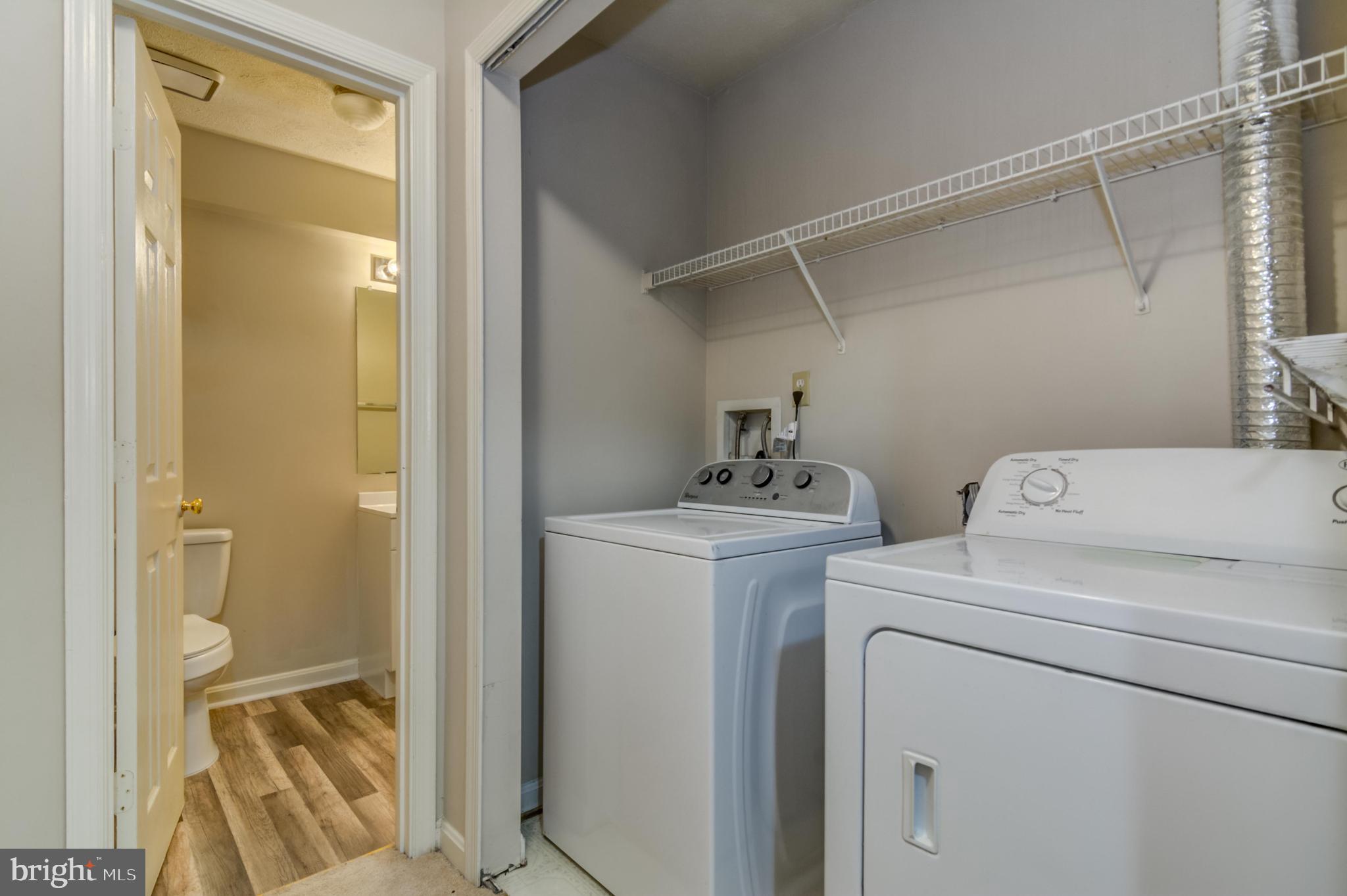 HAMPTON OAKS - Residential Lease