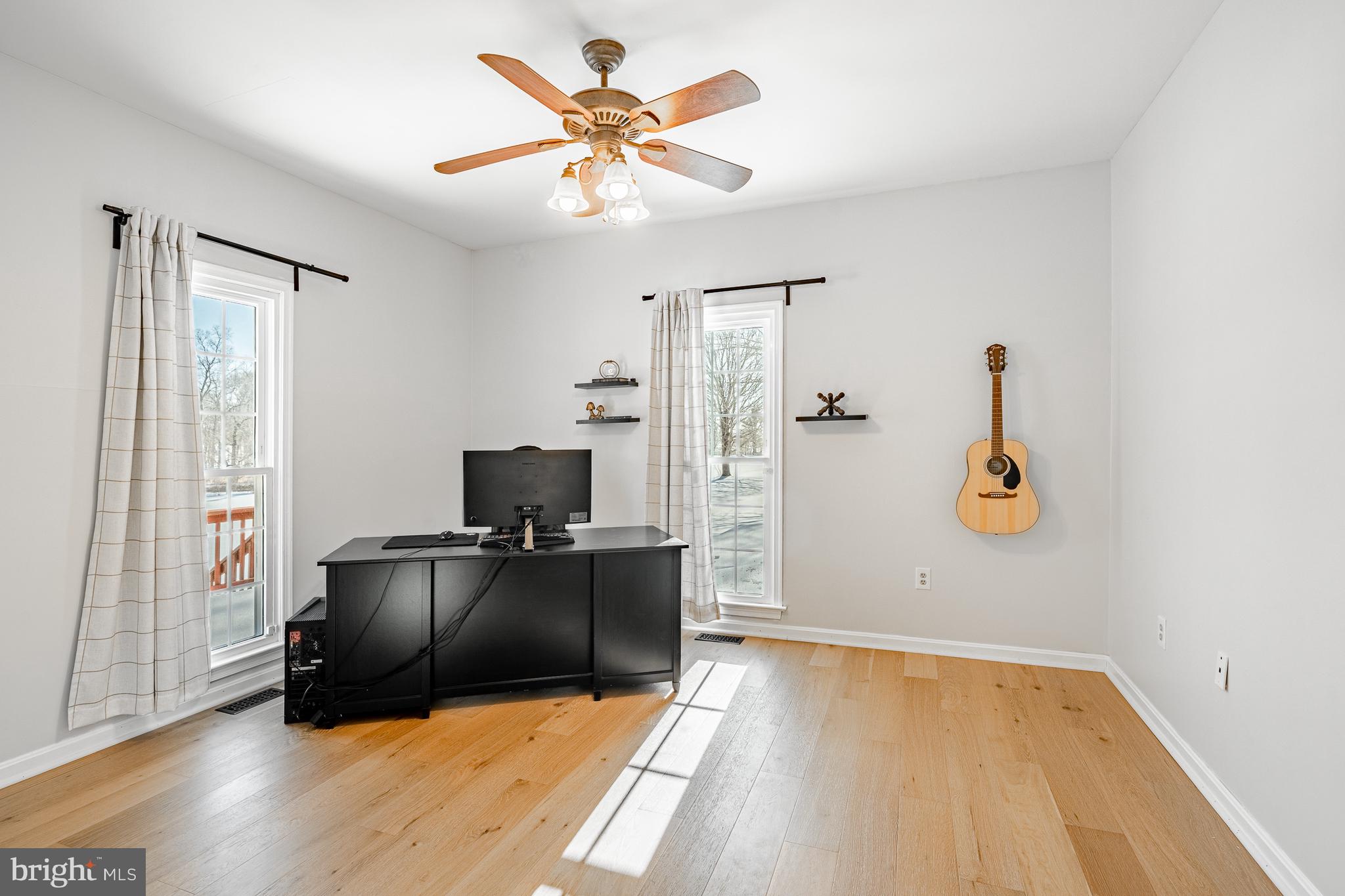 MEADOW WOODS - Residential