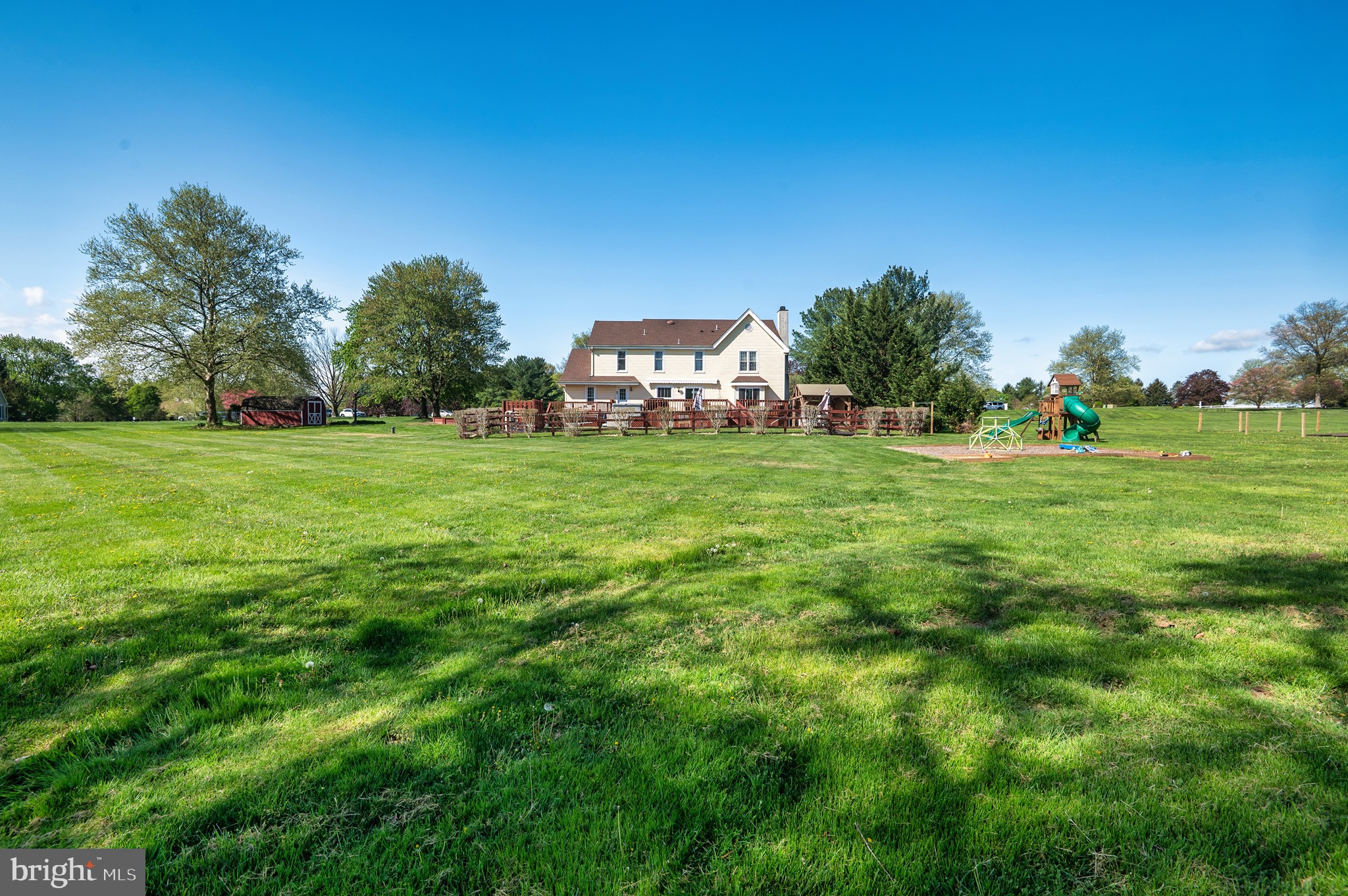 MEADOW WOODS - Residential