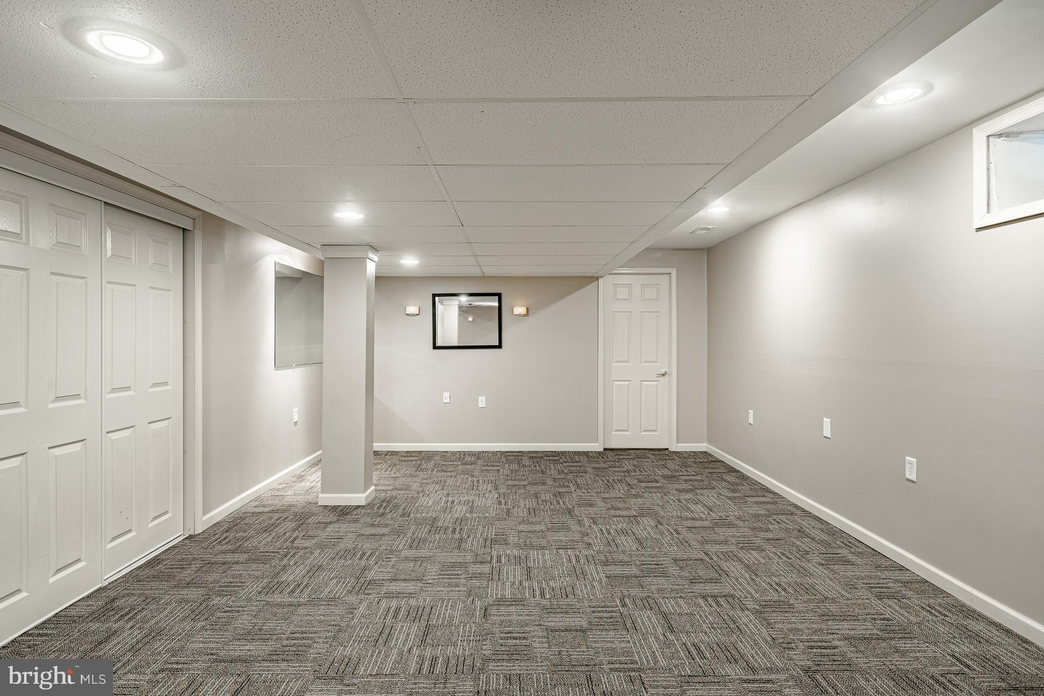 MEADOW WOODS - Residential