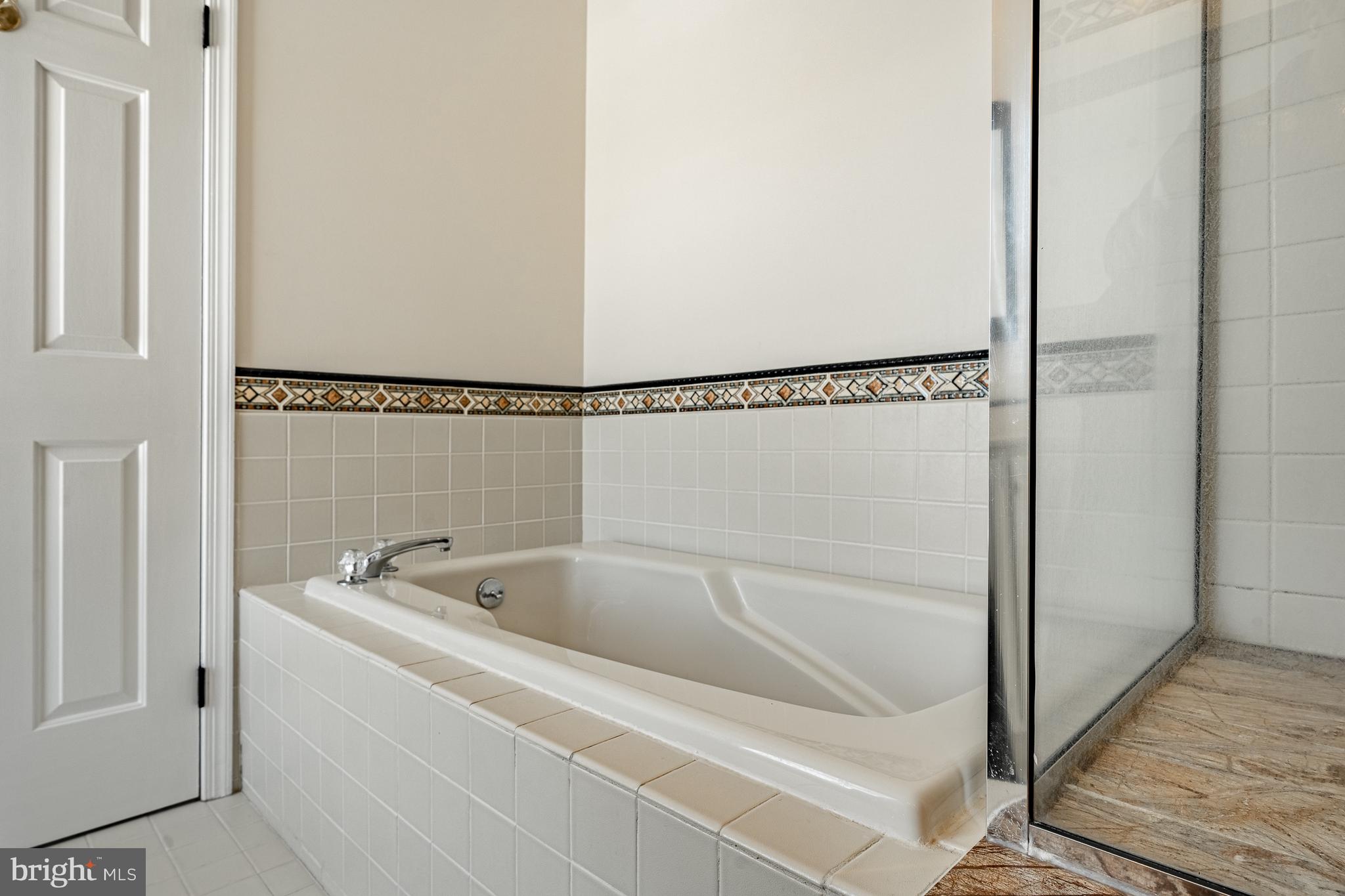 MEADOW WOODS - Residential