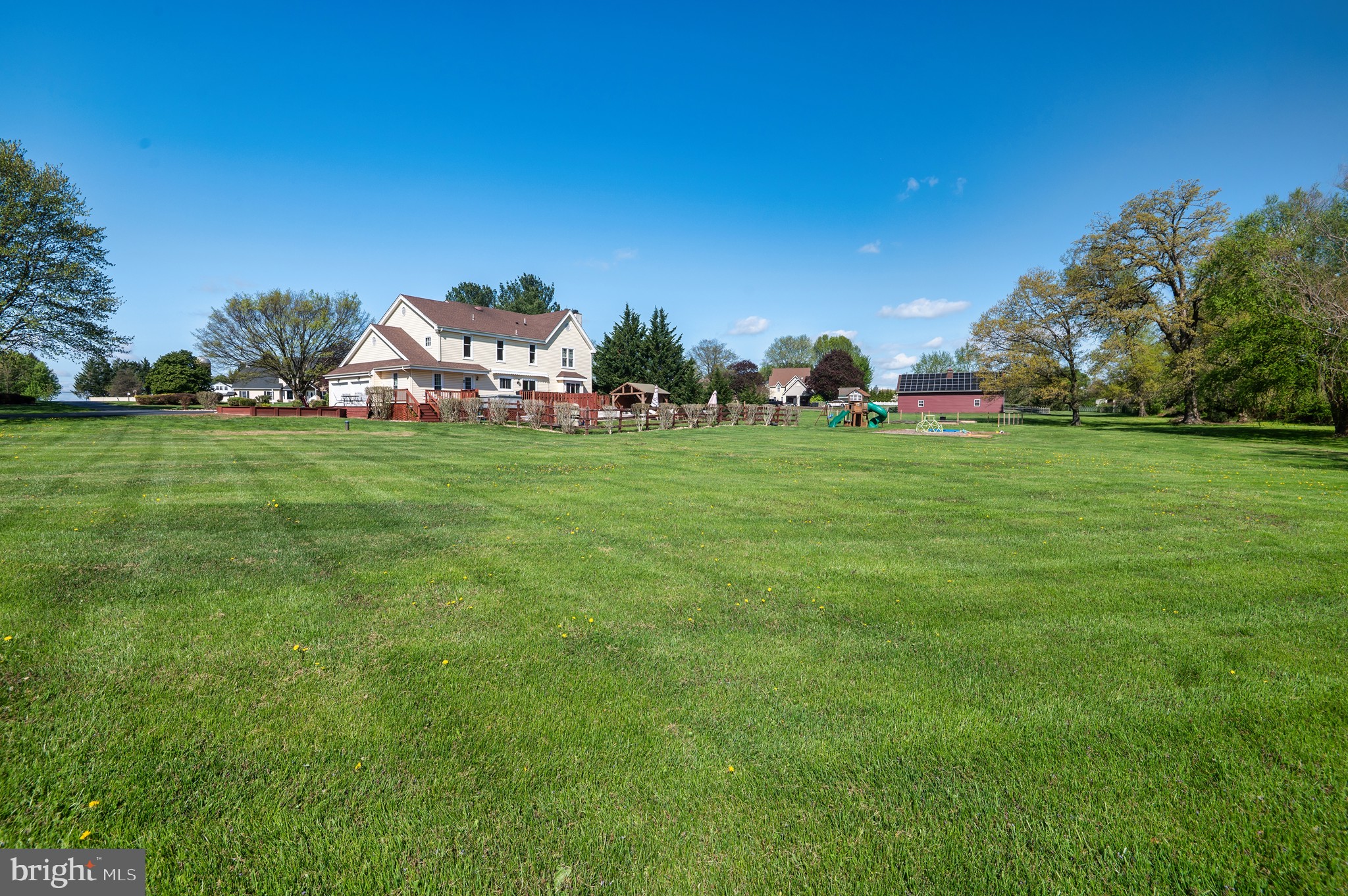 MEADOW WOODS - Residential