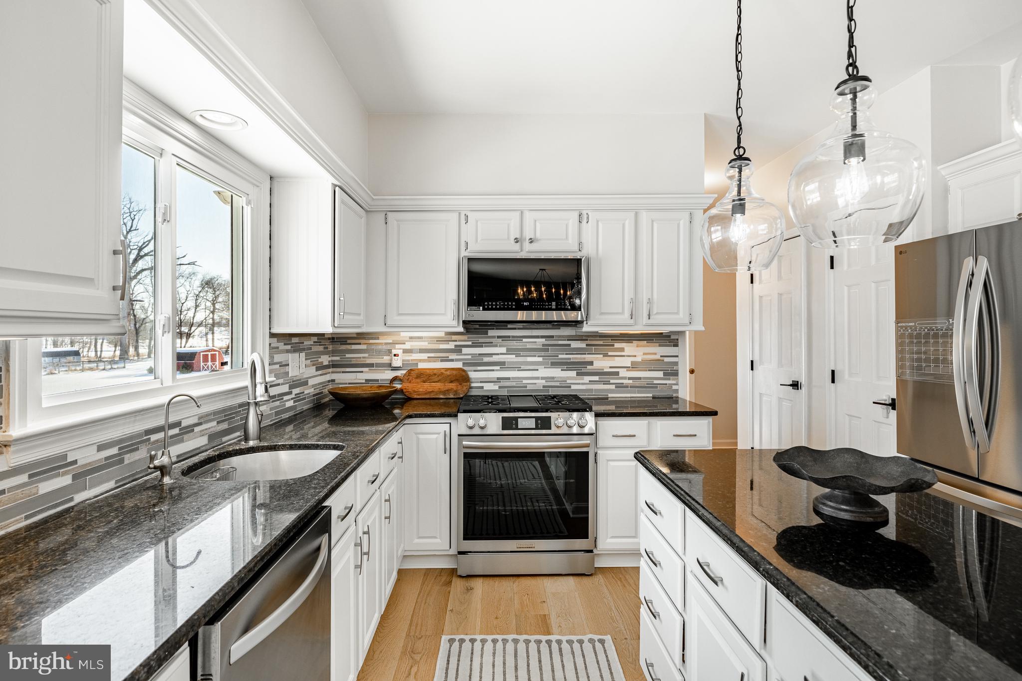 MEADOW WOODS - Residential