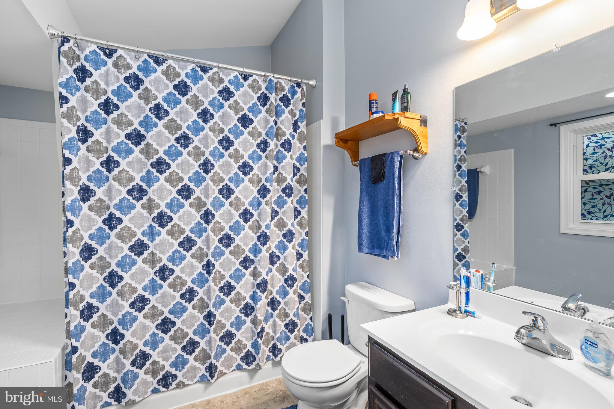 LAKE WILDERNESS - Residential