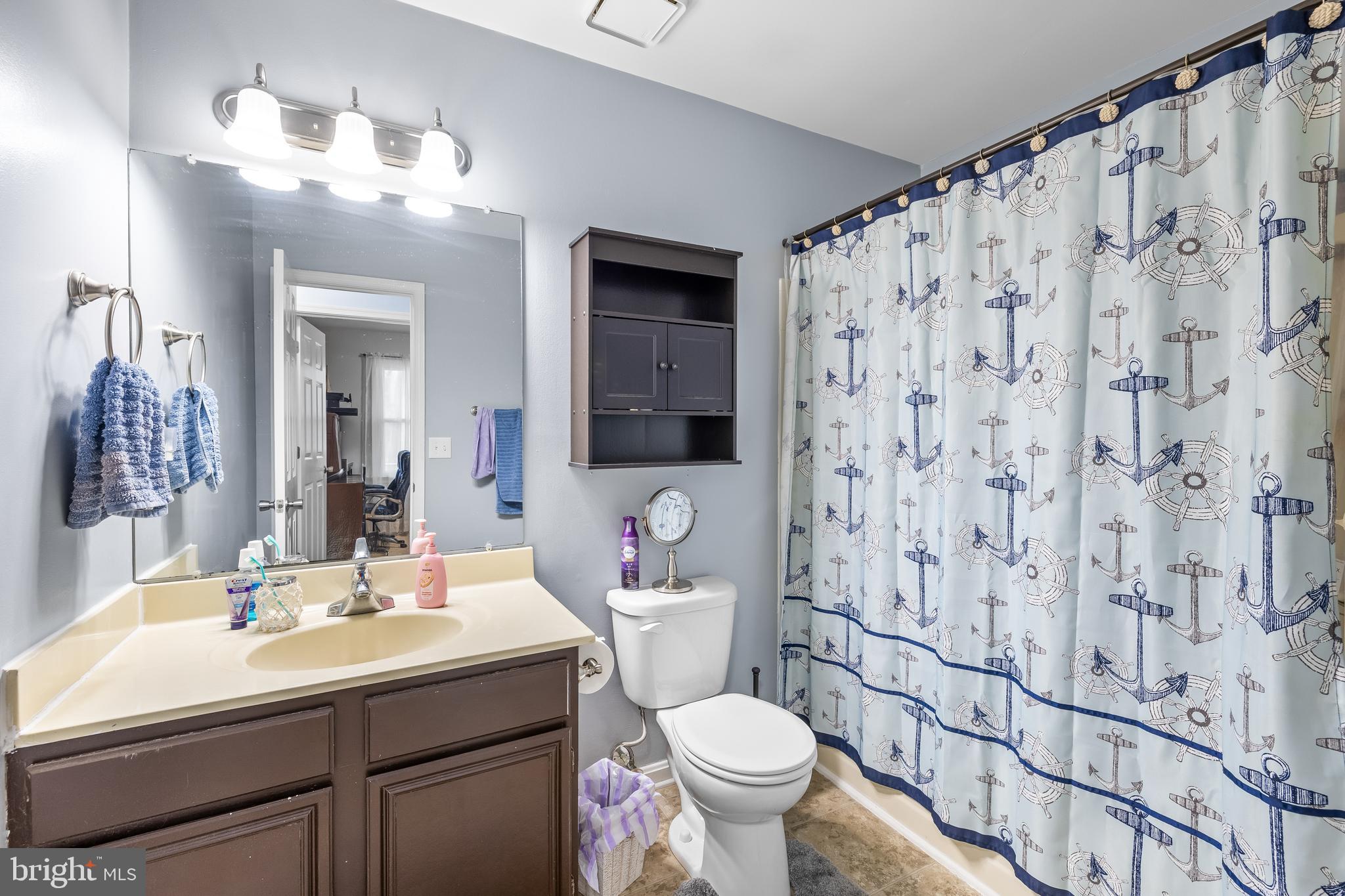 LAKE WILDERNESS - Residential